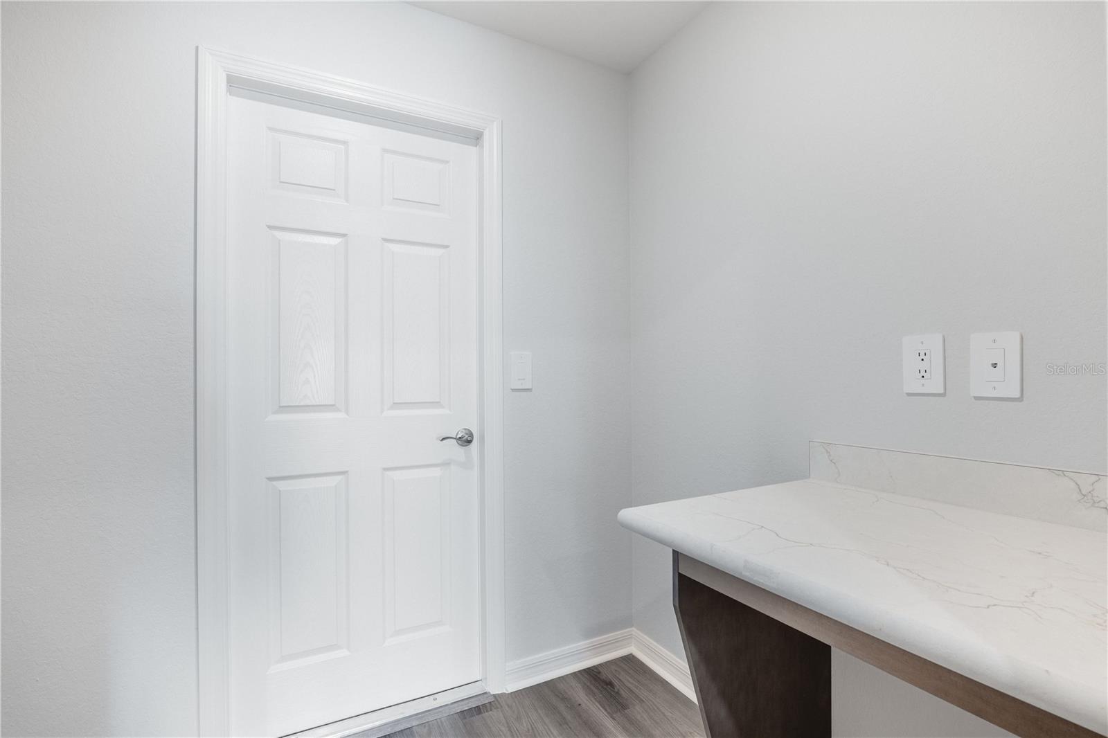 6058 MANGROVE CREEK RD, WIMAUMA, FL, 33598