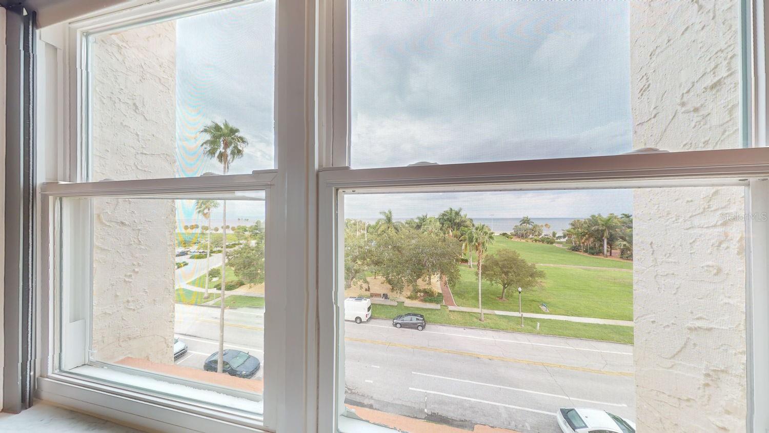 1120 N SHORE DR NE #501, ST PETERSBURG, FL, 33701