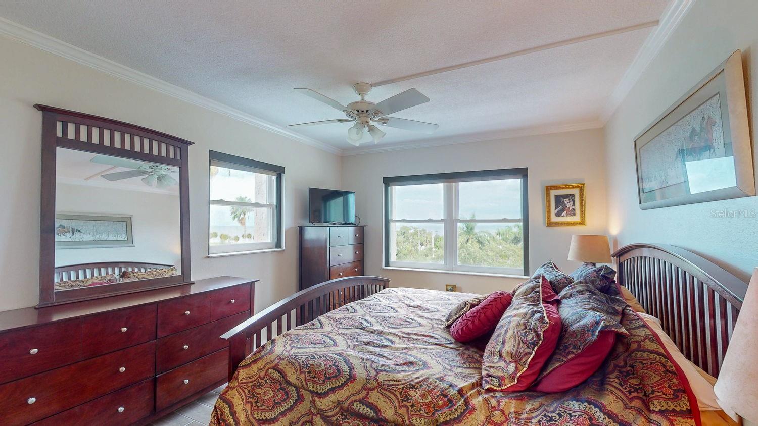 1120 N SHORE DR NE #501, ST PETERSBURG, FL, 33701