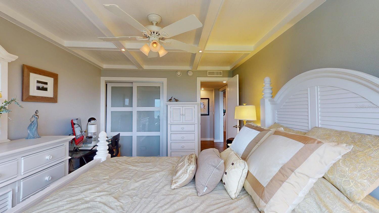 1120 N SHORE DR NE #501, ST PETERSBURG, FL, 33701