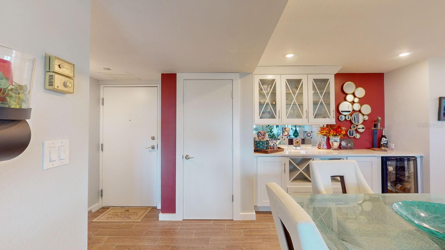 1120 N SHORE DR NE #501, ST PETERSBURG, FL, 33701