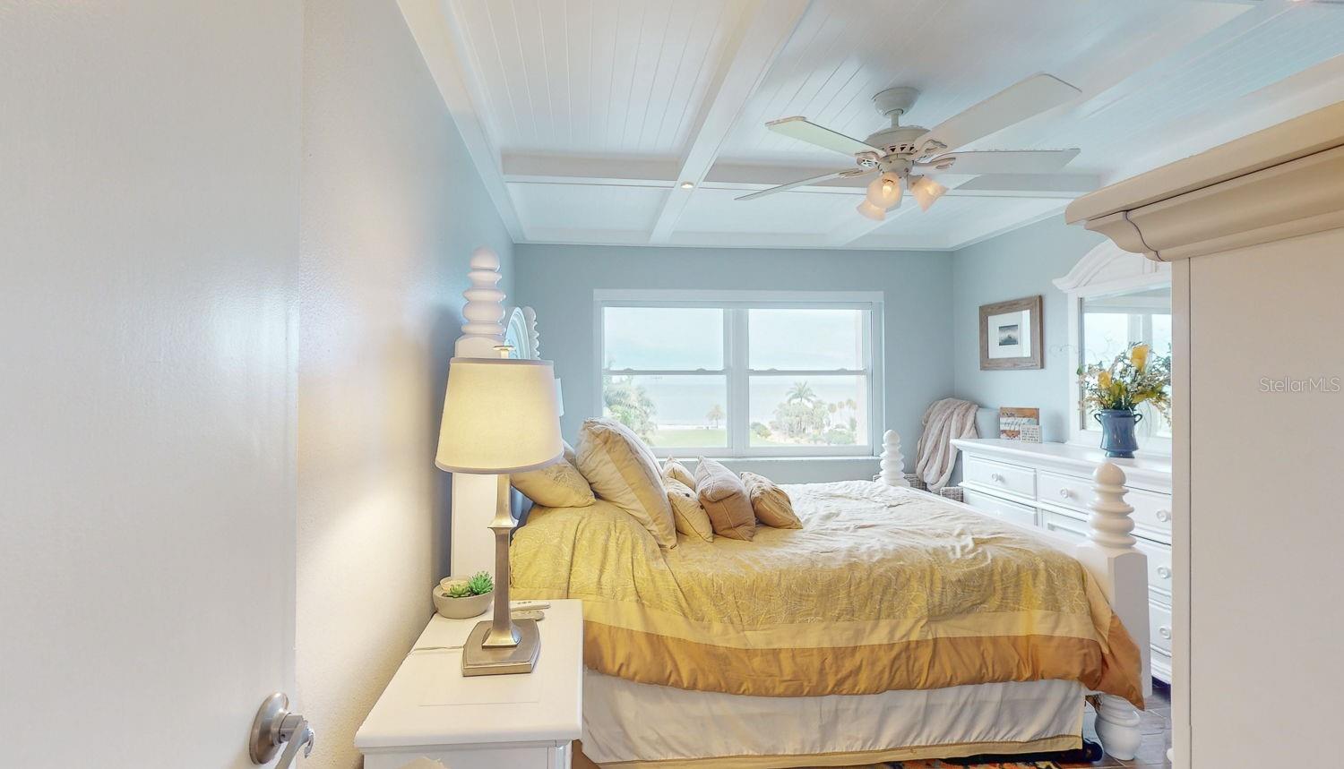 1120 N SHORE DR NE #501, ST PETERSBURG, FL, 33701