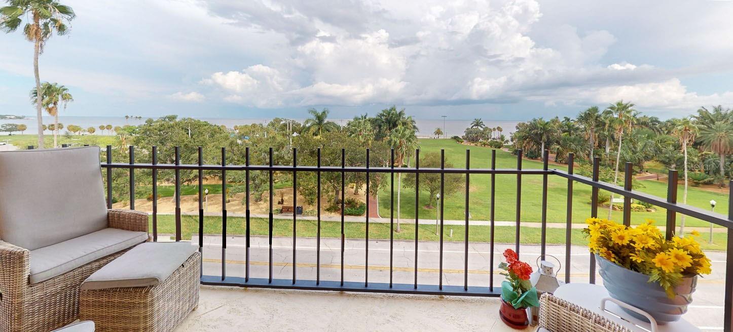 1120 N SHORE DR NE #501, ST PETERSBURG, FL, 33701