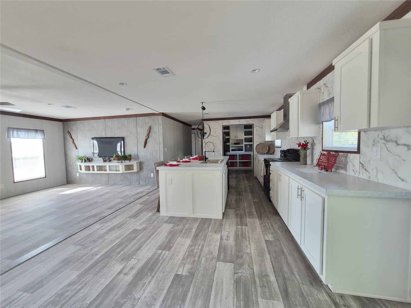 8128 WEEPING WILLOW ST, BROOKSVILLE, FL, 34613