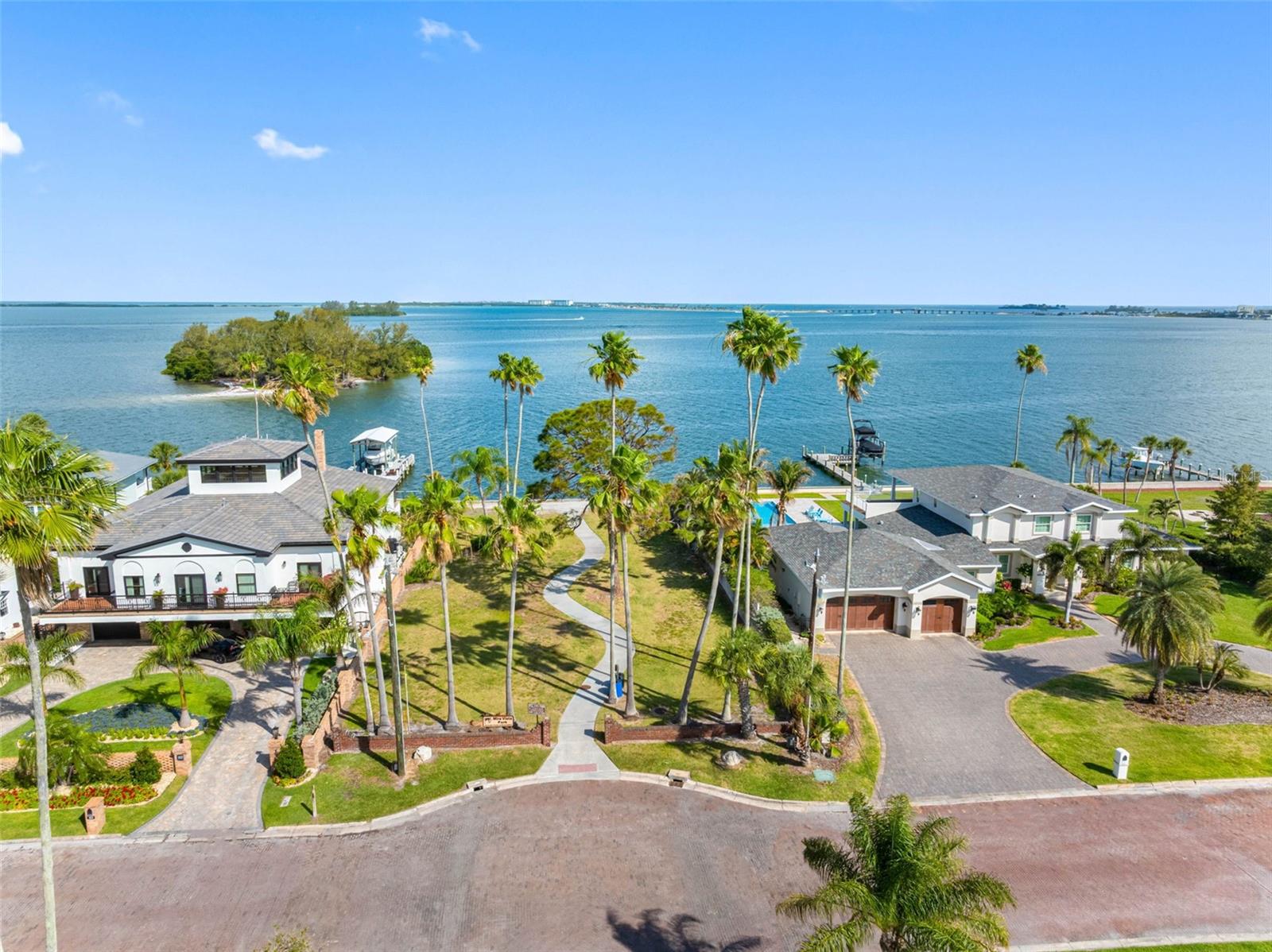 1794 SANTA BARBARA DR, DUNEDIN, FL, 34698