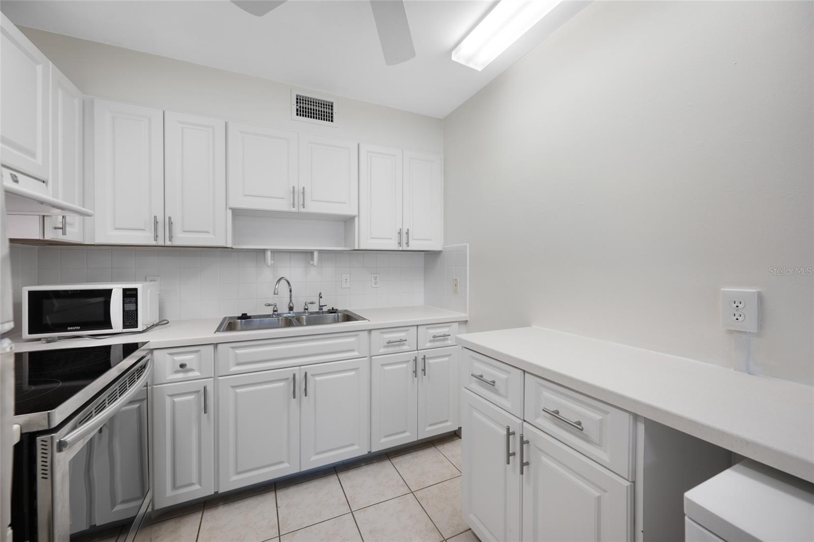 8533 110TH ST #106, SEMINOLE, FL, 33772