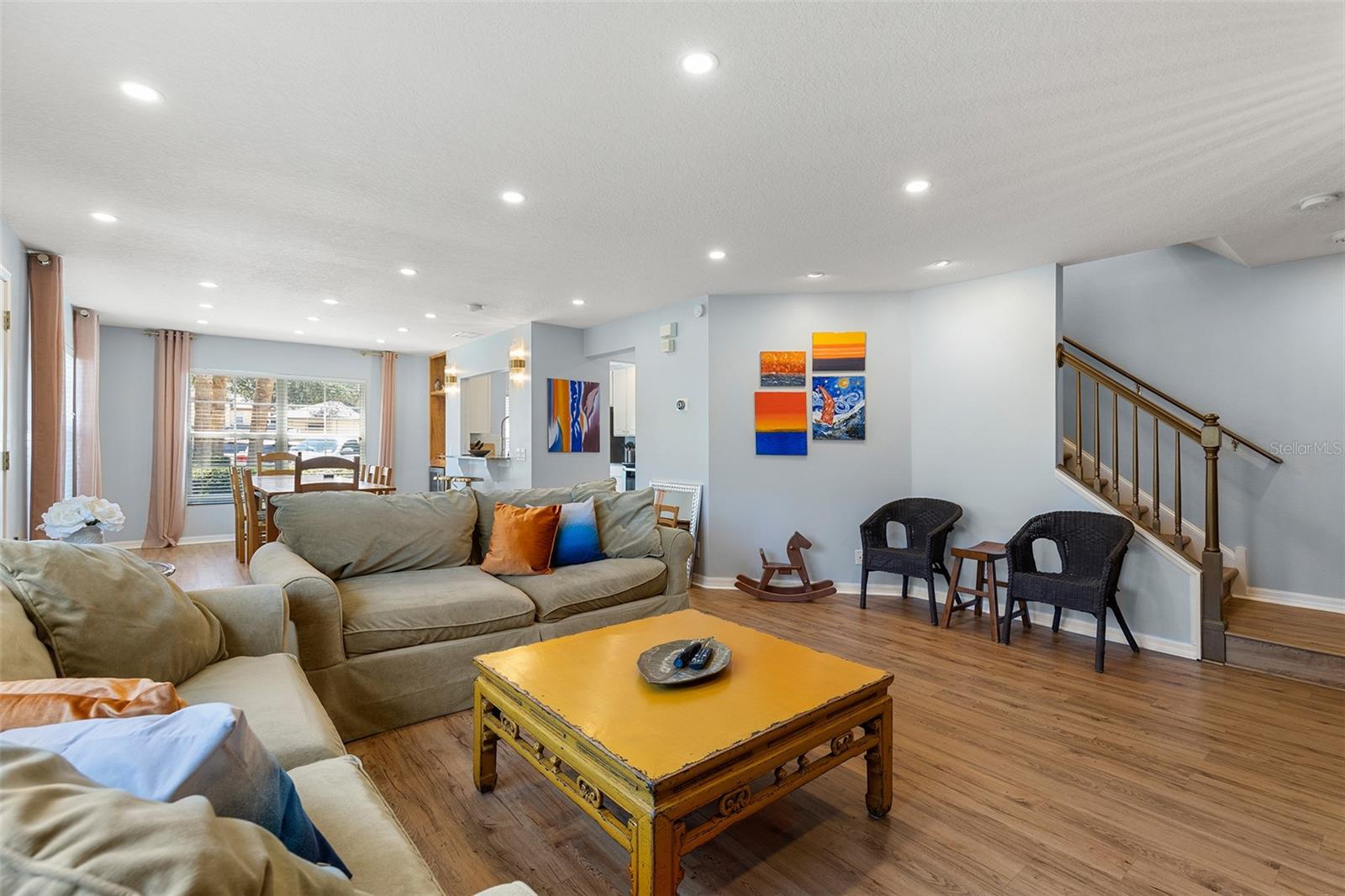 3852 MANDALAY DR, ST PETERSBURG, FL, 33705