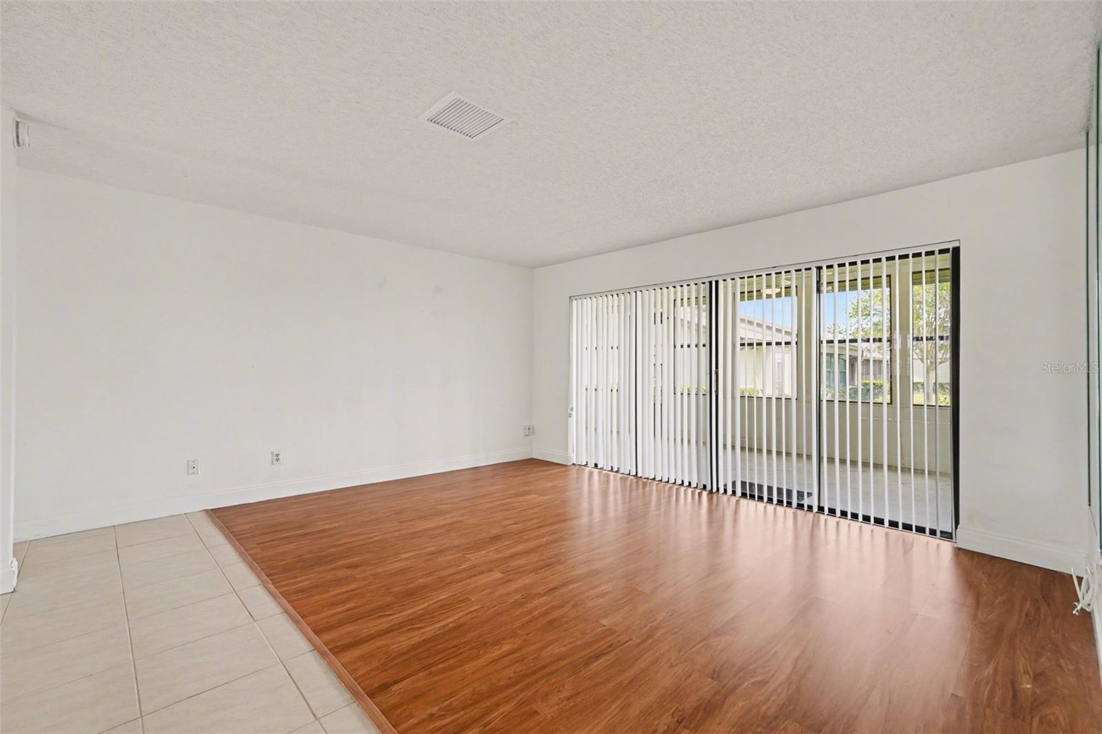 10 LESLEY LN, OLDSMAR, FL, 34677