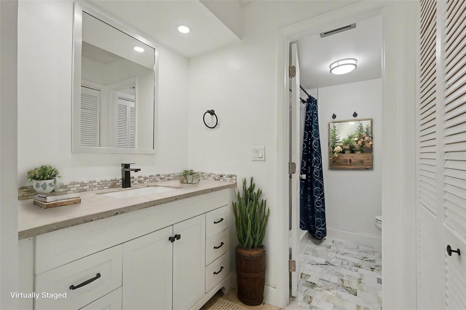 10 LESLEY LN, OLDSMAR, FL, 34677