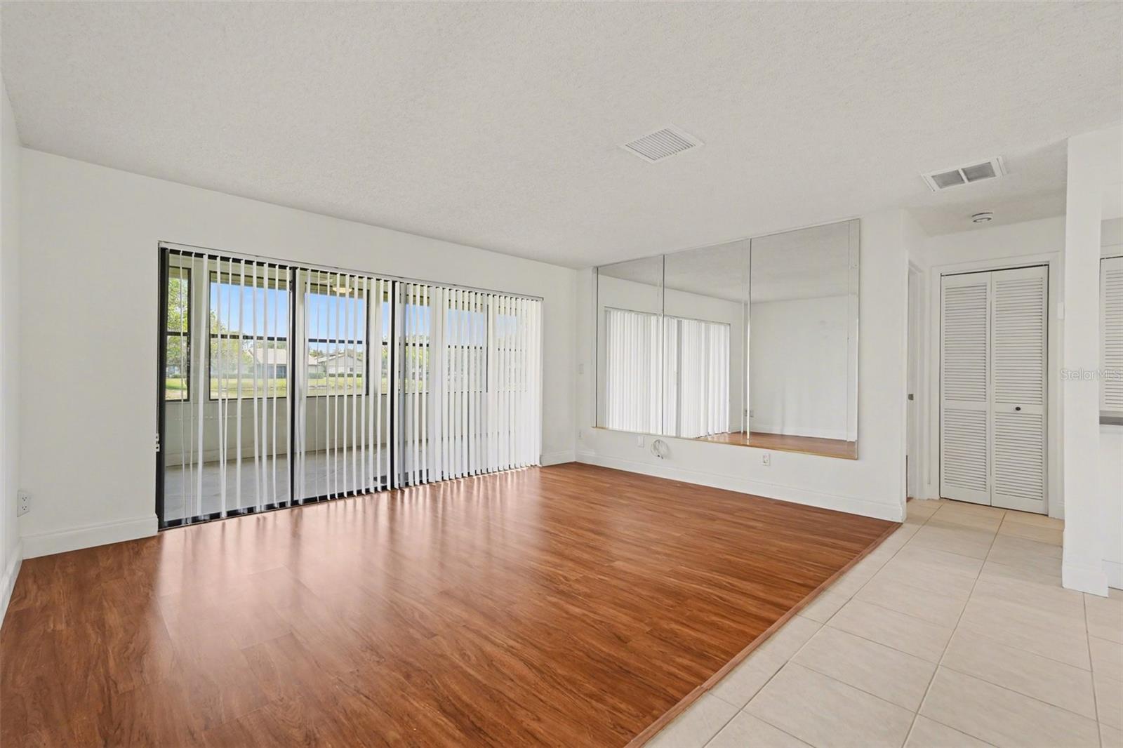 10 LESLEY LN, OLDSMAR, FL, 34677