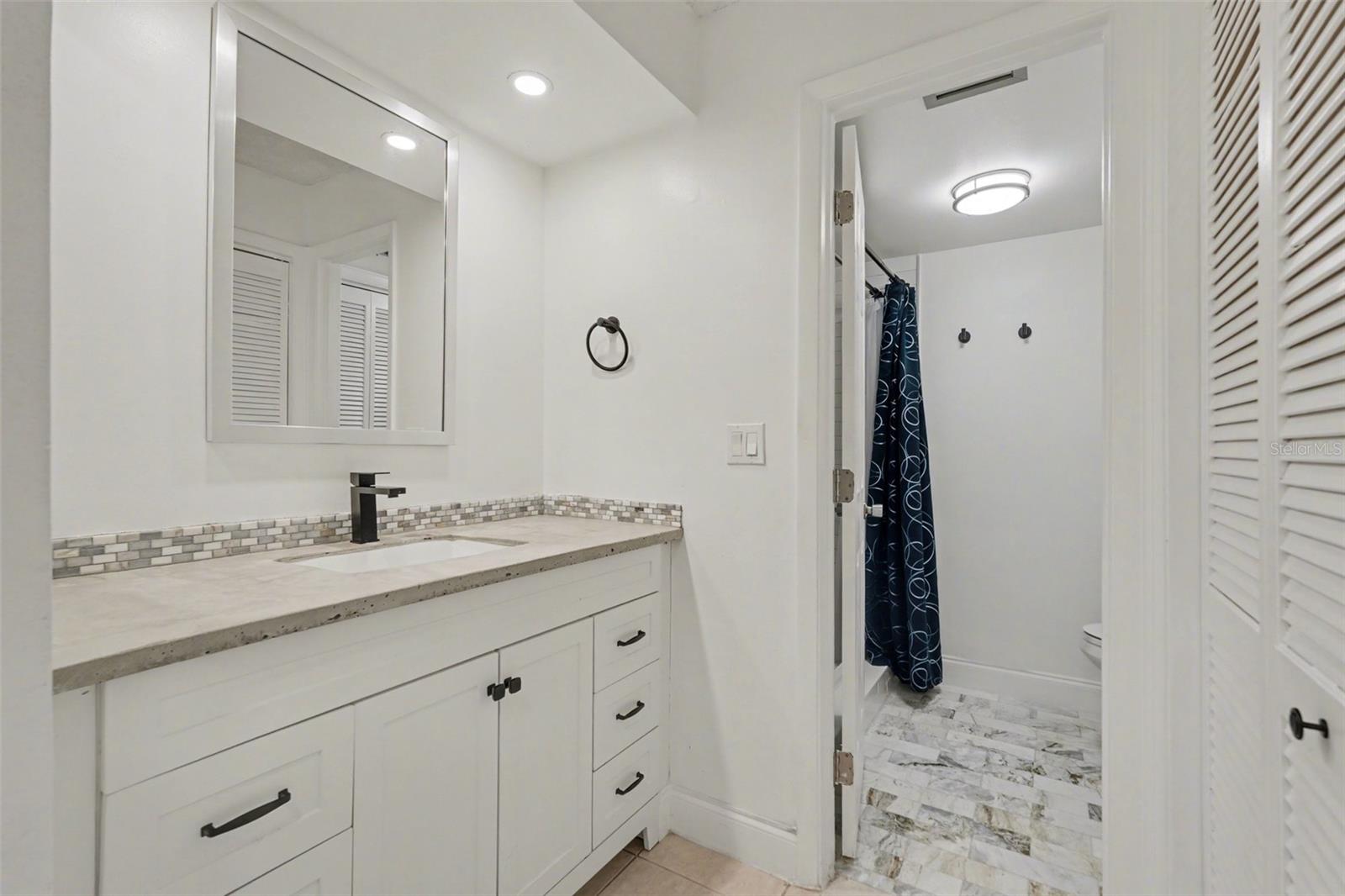 10 LESLEY LN, OLDSMAR, FL, 34677