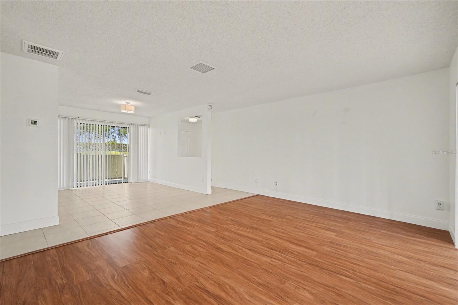 10 LESLEY LN, OLDSMAR, FL, 34677