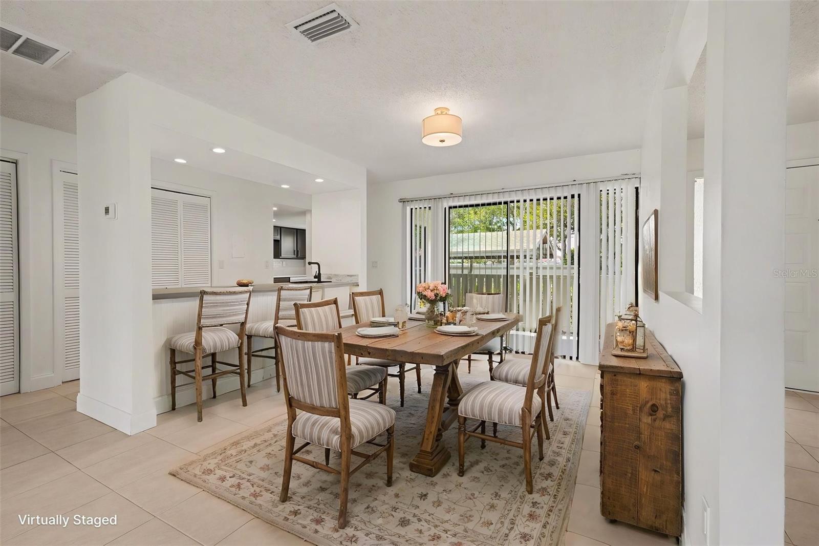 10 LESLEY LN, OLDSMAR, FL, 34677