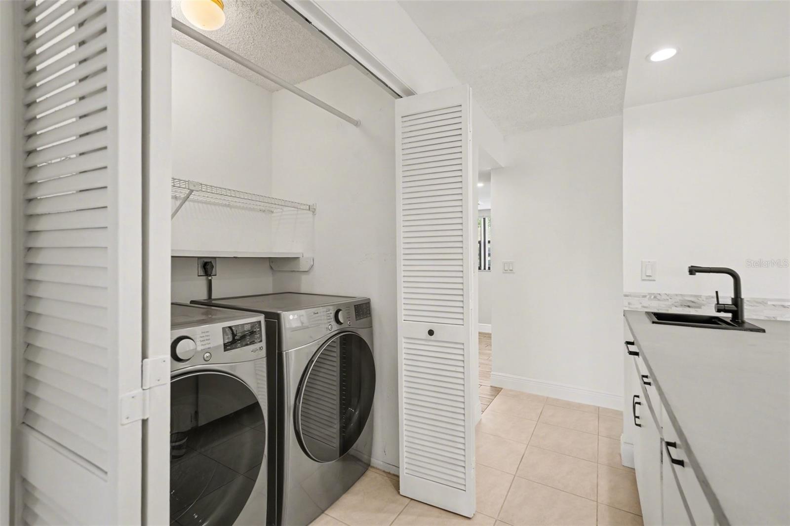 10 LESLEY LN, OLDSMAR, FL, 34677