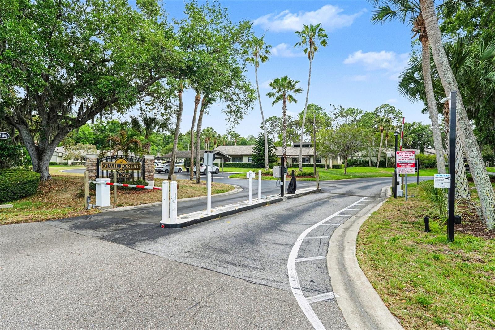 10 LESLEY LN, OLDSMAR, FL, 34677