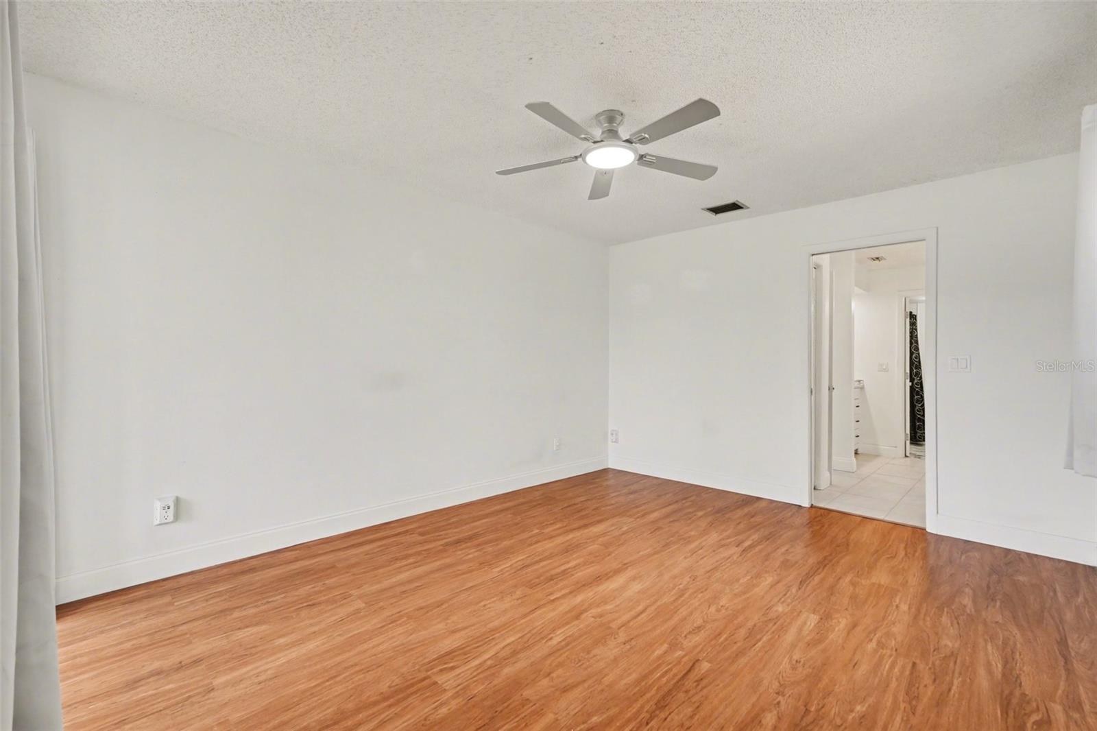 10 LESLEY LN, OLDSMAR, FL, 34677