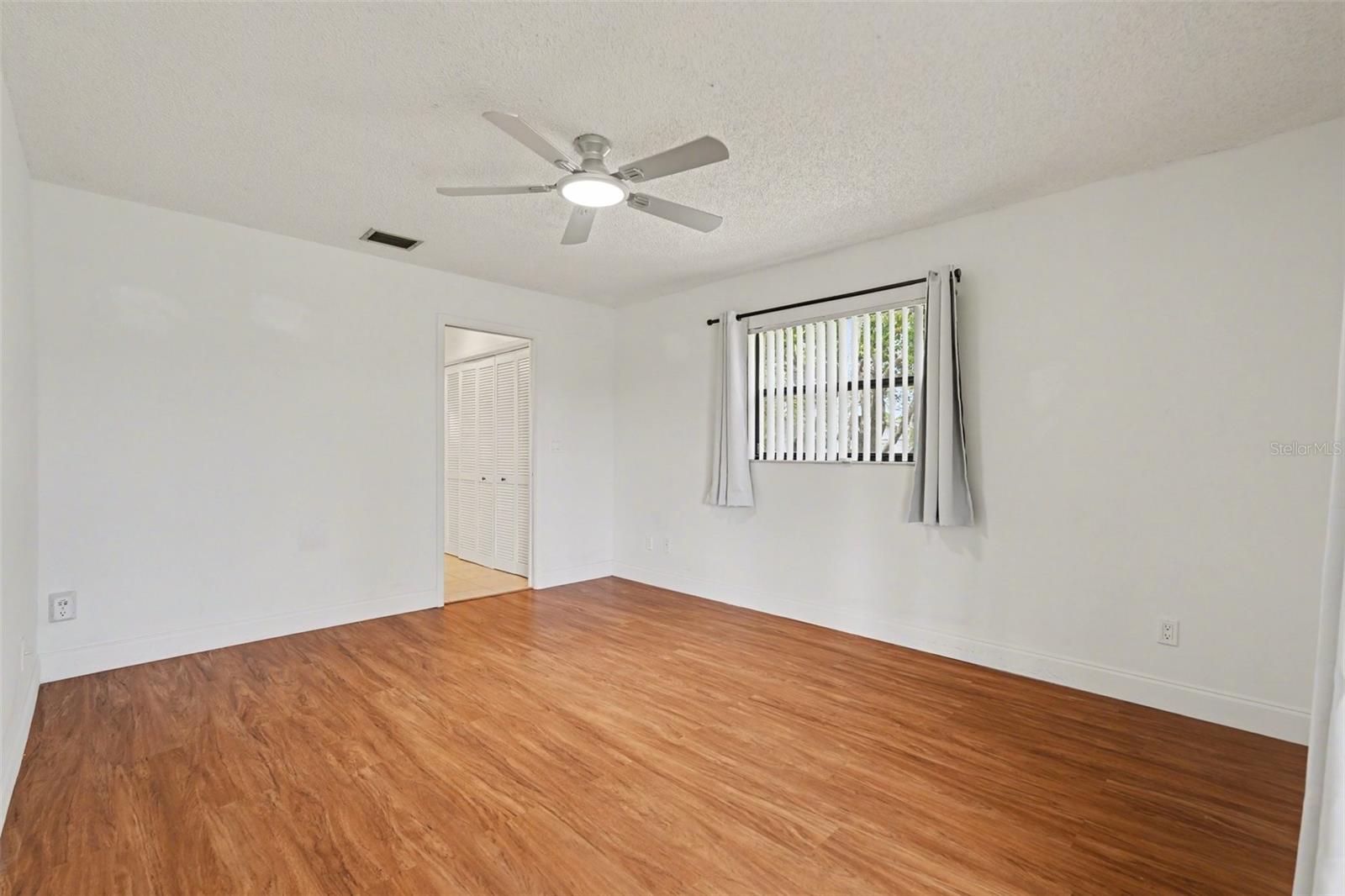 10 LESLEY LN, OLDSMAR, FL, 34677