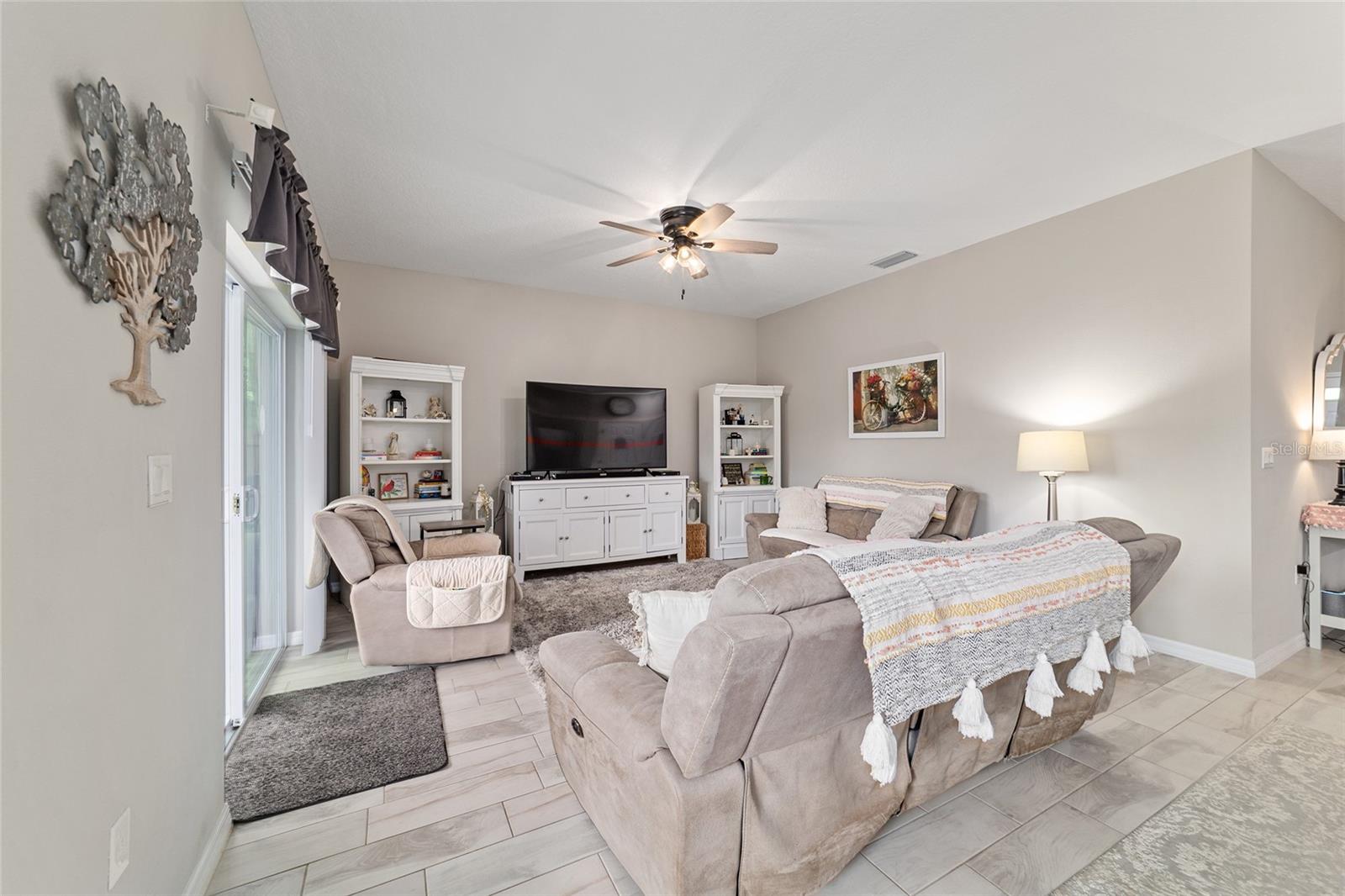 15 MALAUKA CIR, WEIRSDALE, FL, 32195