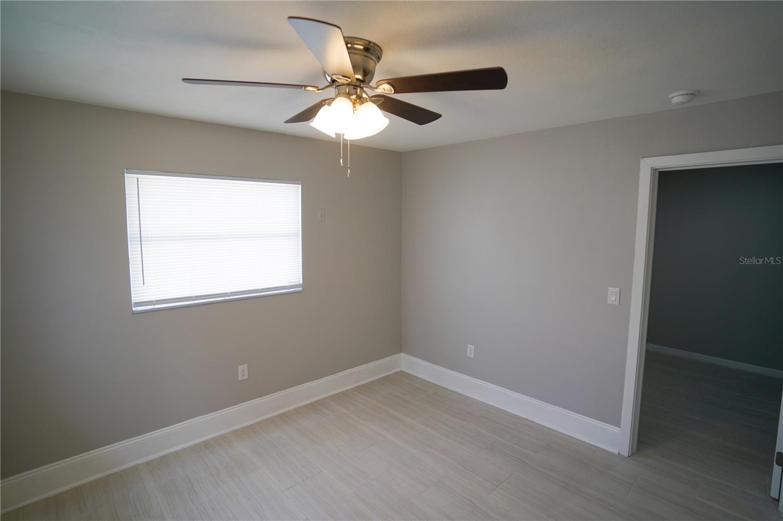 610 74TH AVE N, ST PETERSBURG, FL, 33702