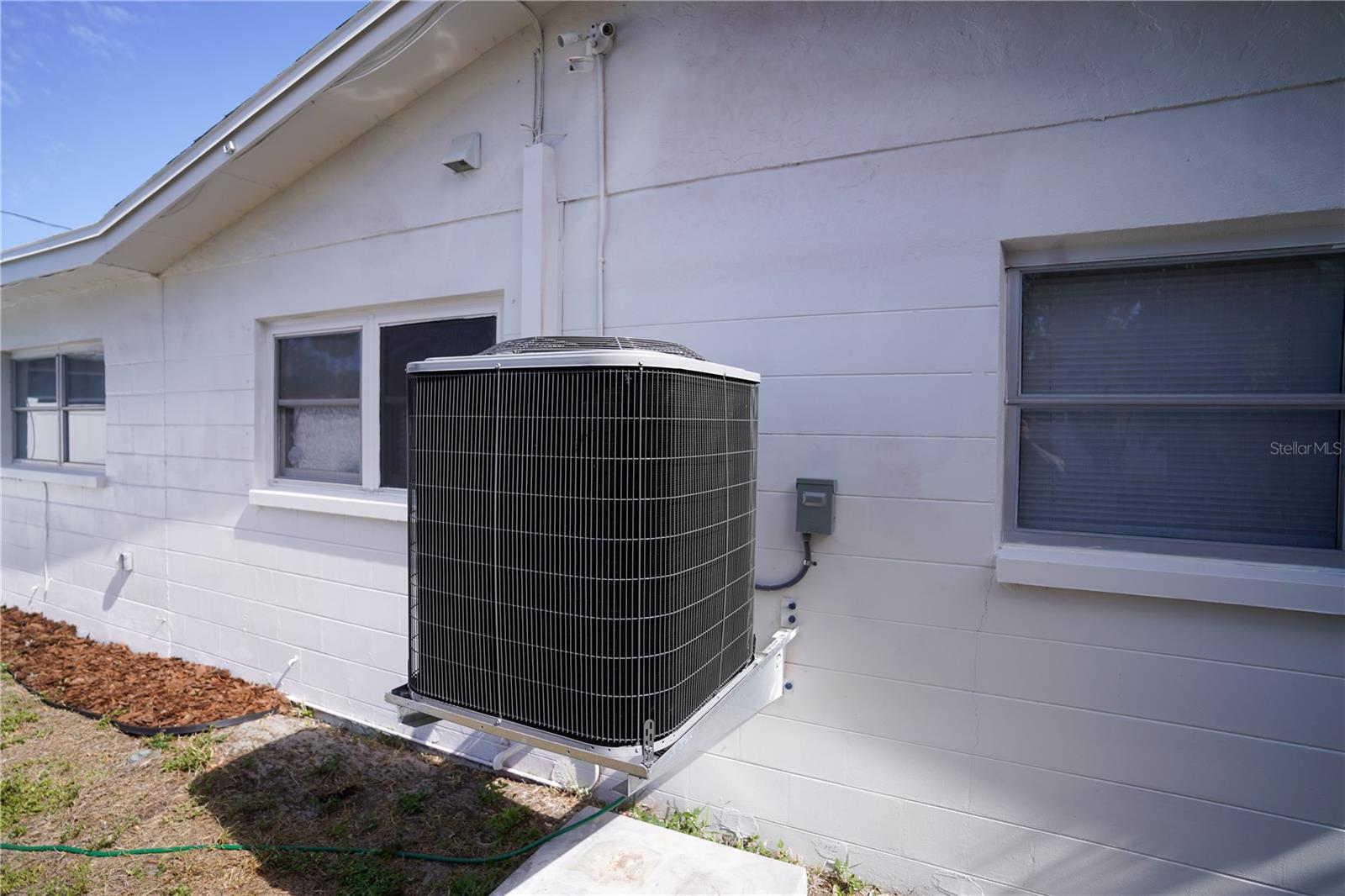 610 74TH AVE N, ST PETERSBURG, FL, 33702