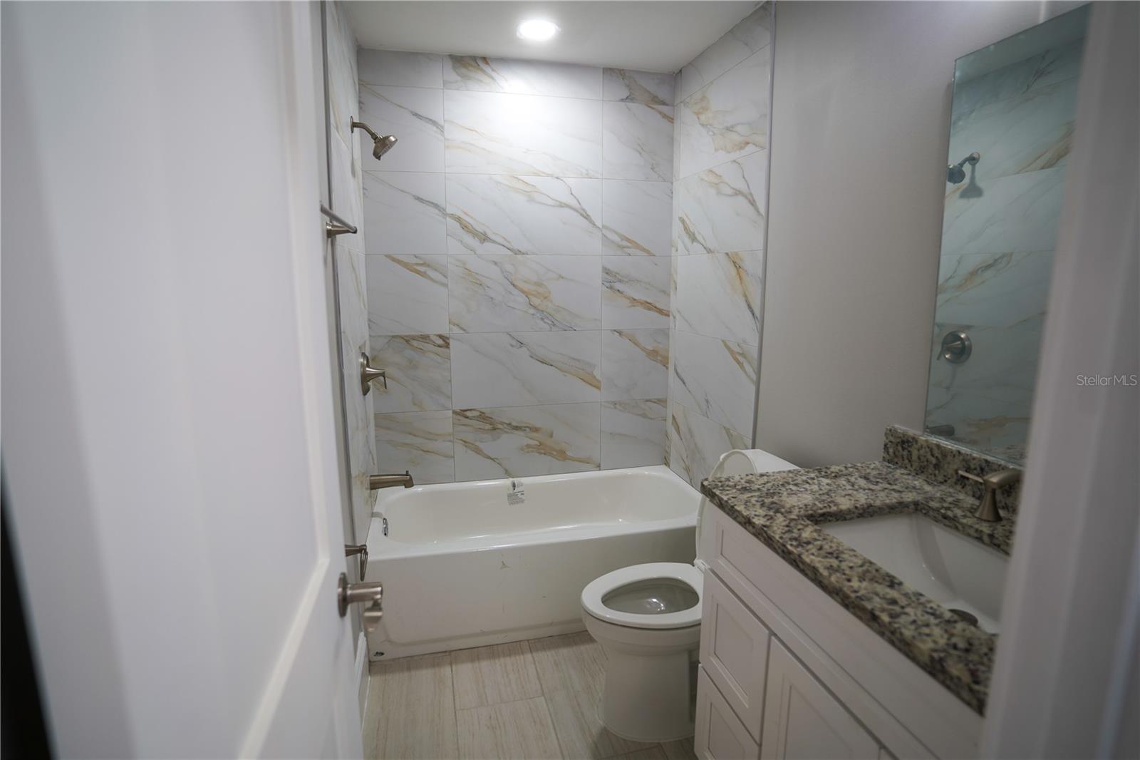 610 74TH AVE N, ST PETERSBURG, FL, 33702