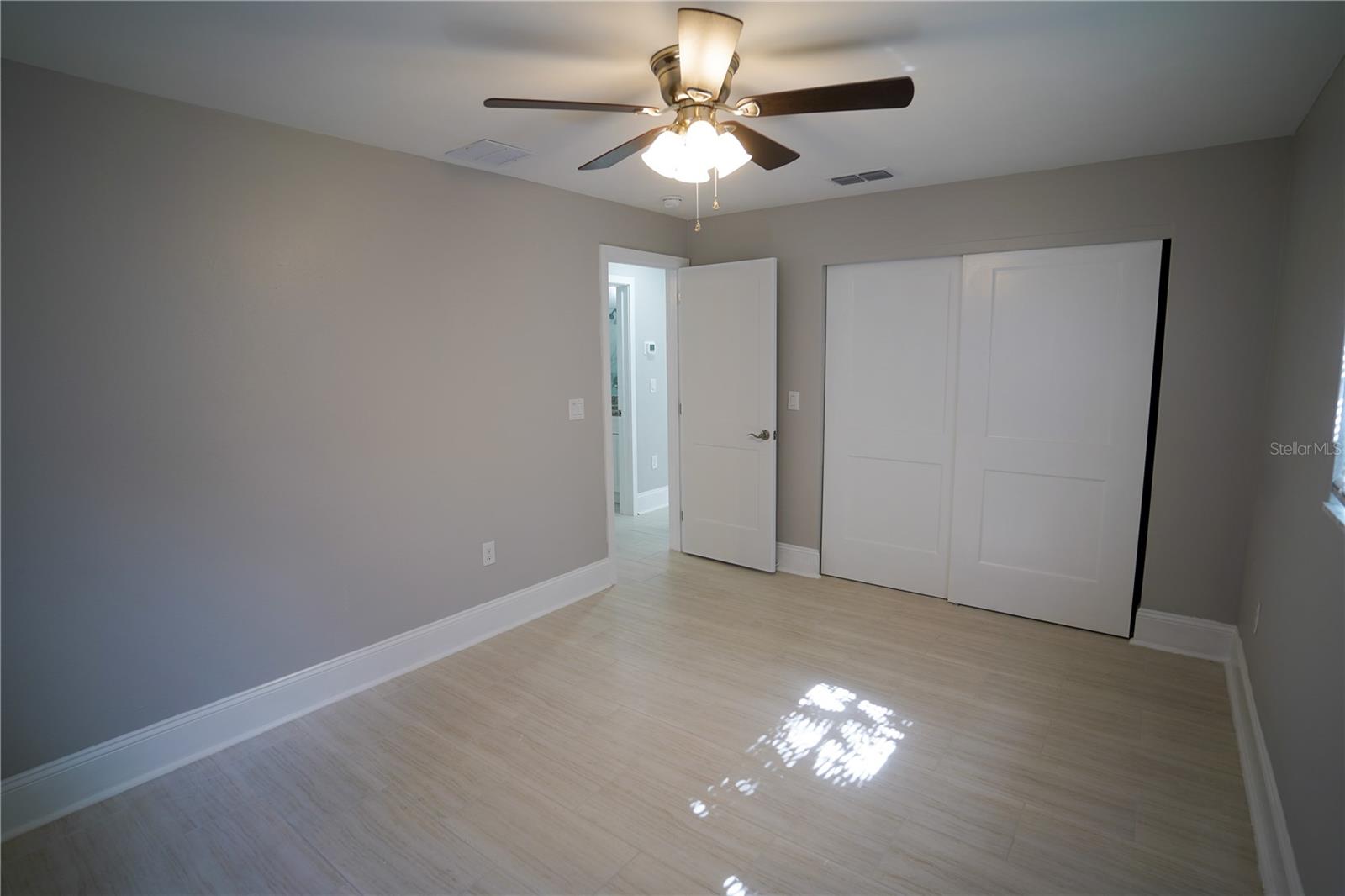 610 74TH AVE N, ST PETERSBURG, FL, 33702