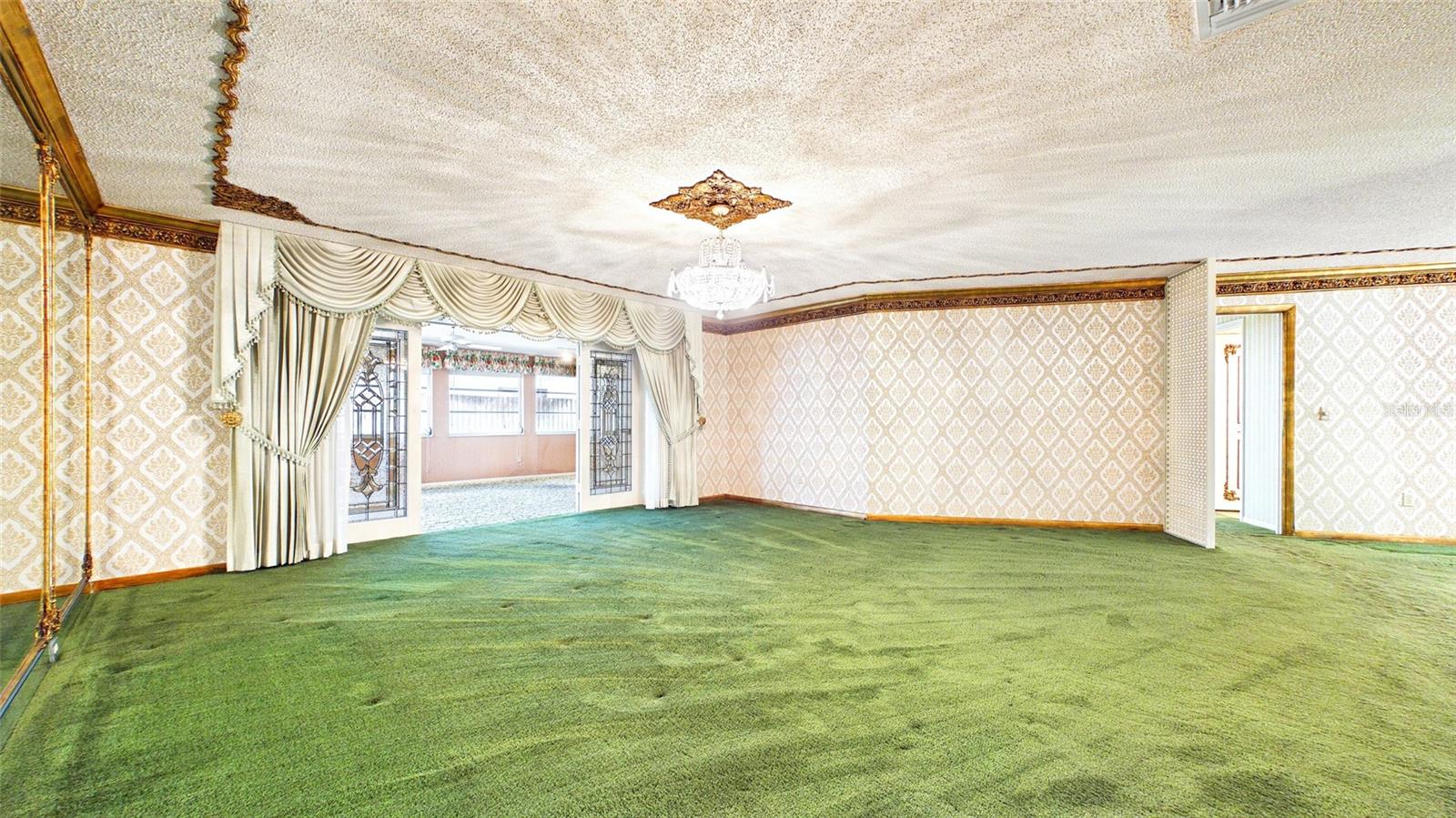 1116 N RIVERHILLS DR, TEMPLE TERRACE, FL, 33617