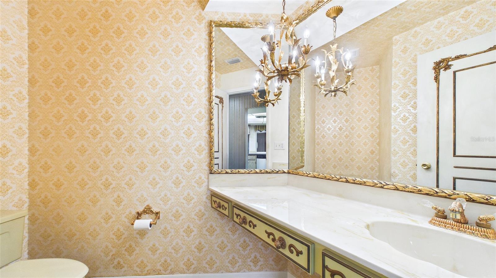 1116 N RIVERHILLS DR, TEMPLE TERRACE, FL, 33617