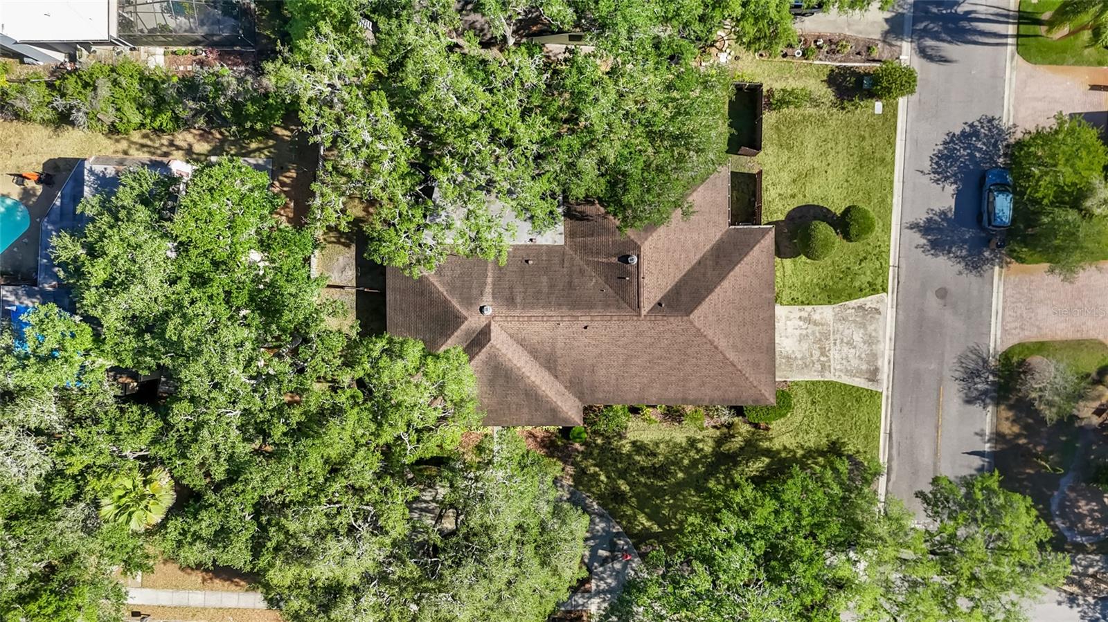 1116 N RIVERHILLS DR, TEMPLE TERRACE, FL, 33617