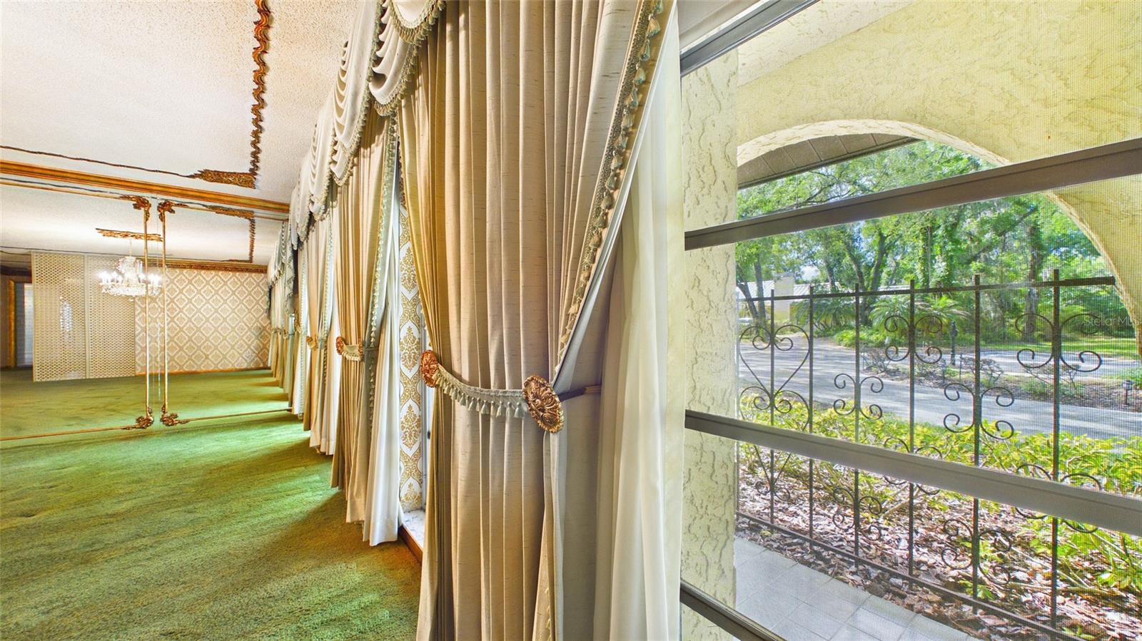 1116 N RIVERHILLS DR, TEMPLE TERRACE, FL, 33617