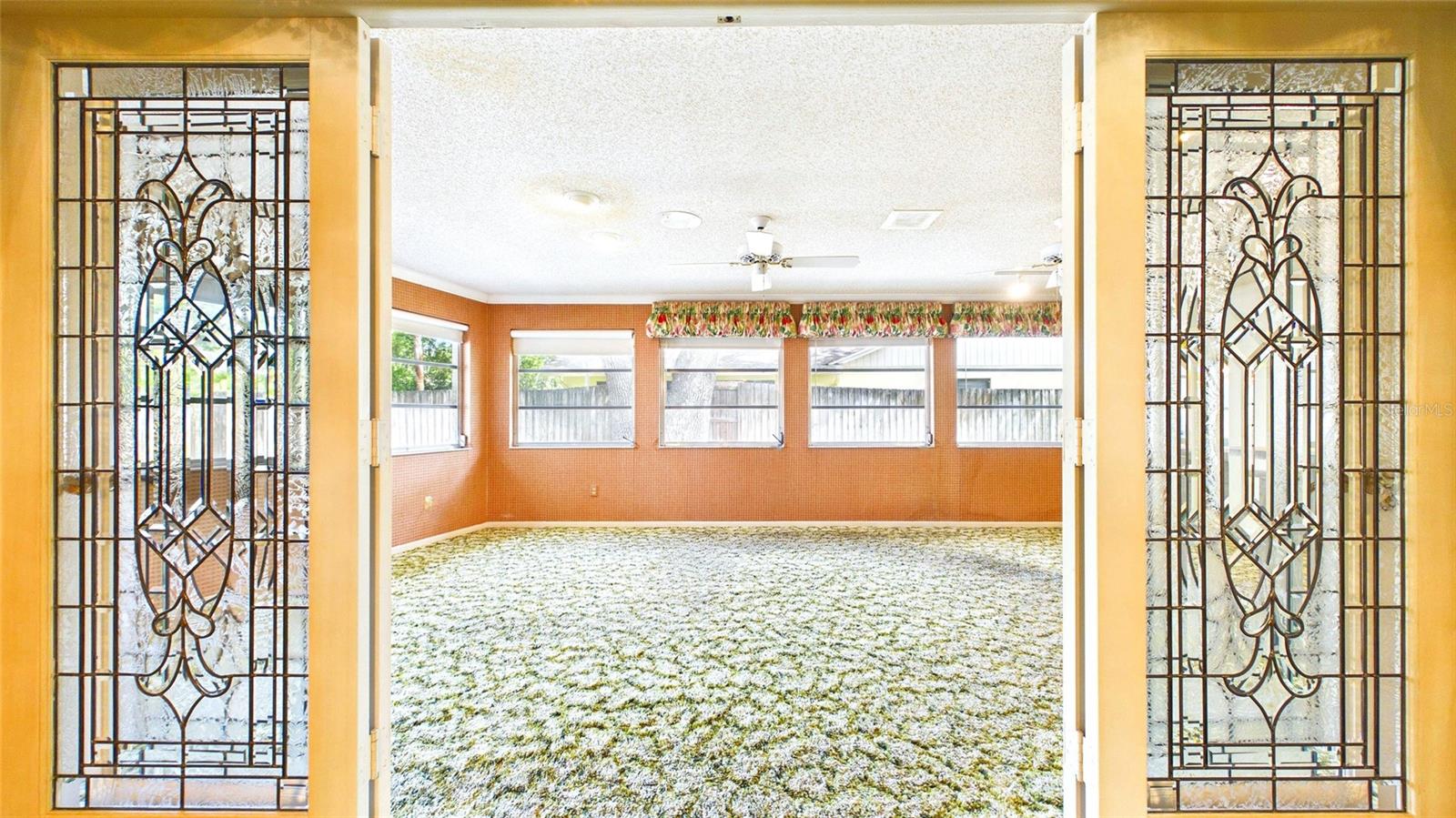 1116 N RIVERHILLS DR, TEMPLE TERRACE, FL, 33617