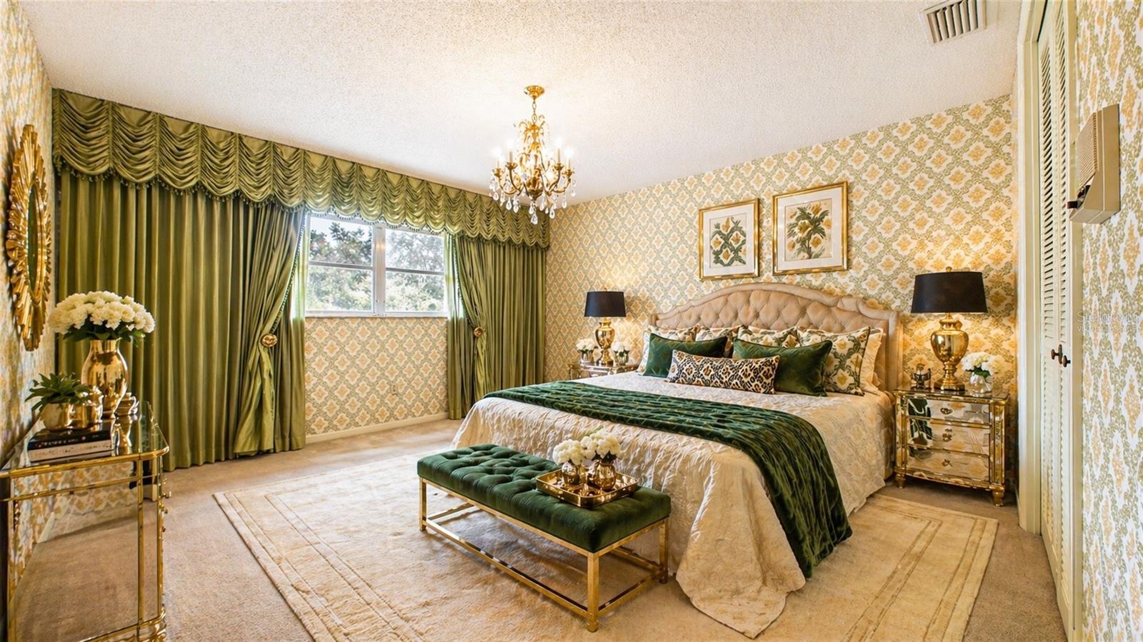 1116 N RIVERHILLS DR, TEMPLE TERRACE, FL, 33617