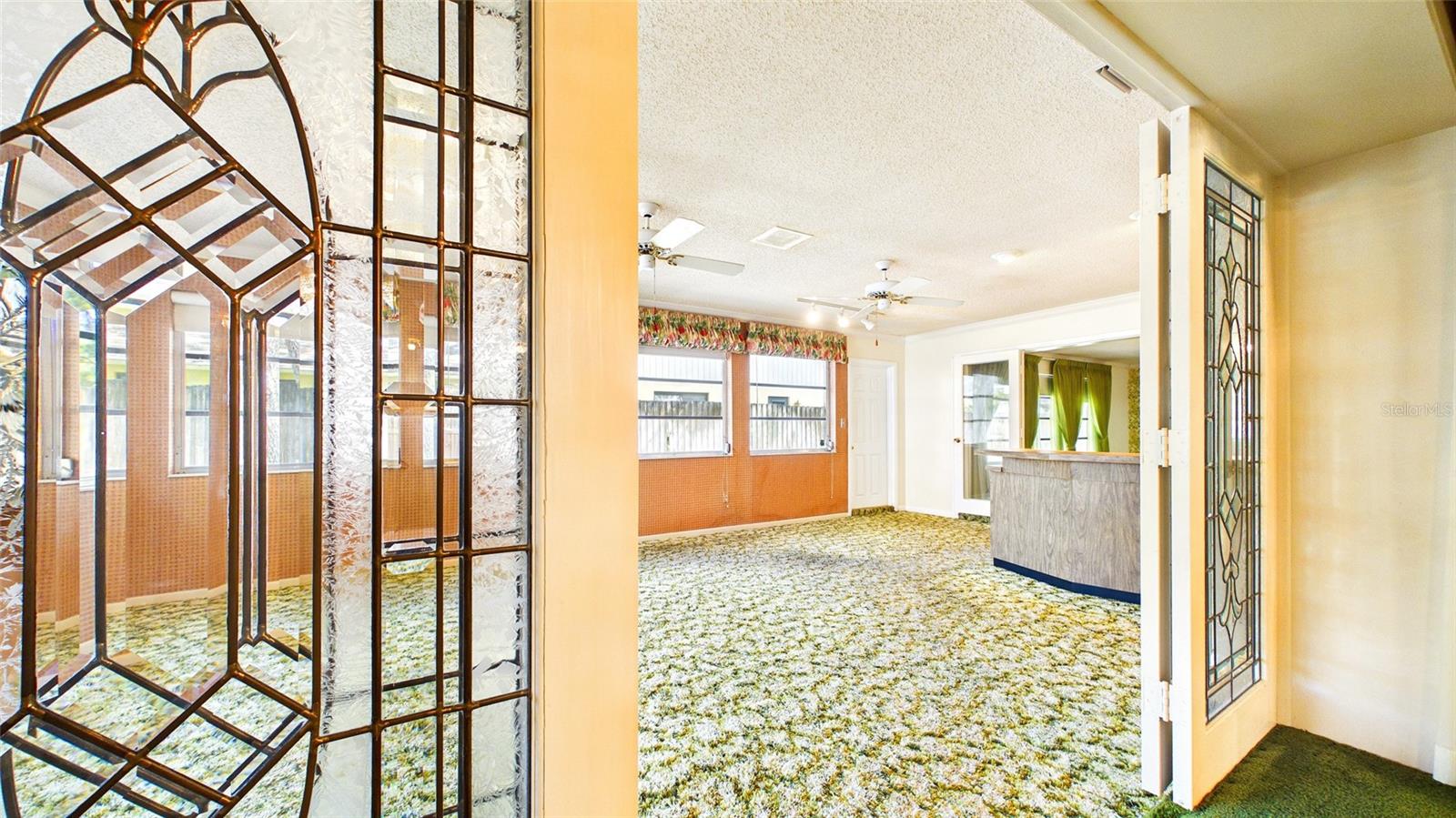 1116 N RIVERHILLS DR, TEMPLE TERRACE, FL, 33617