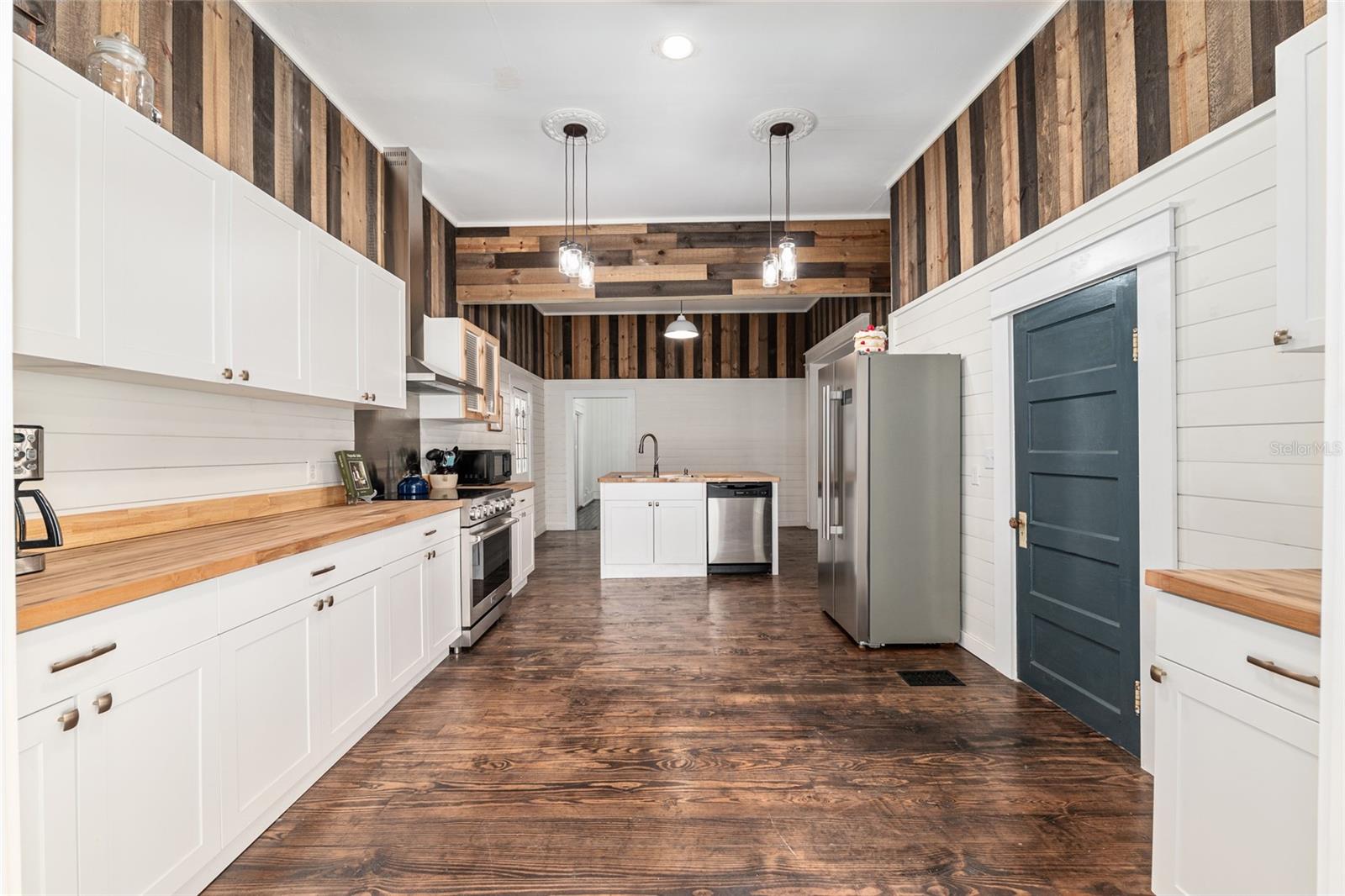 19451 SE 2ND ST, WILLISTON, FL, 32696