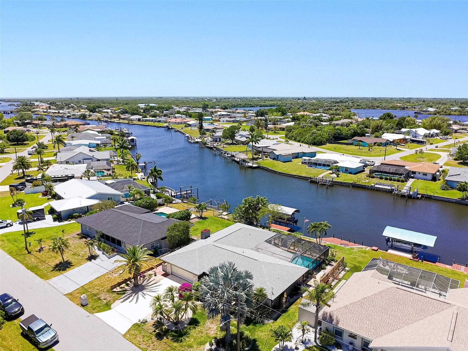 322 E TARPON BLVD NW, PORT CHARLOTTE, FL, 33952