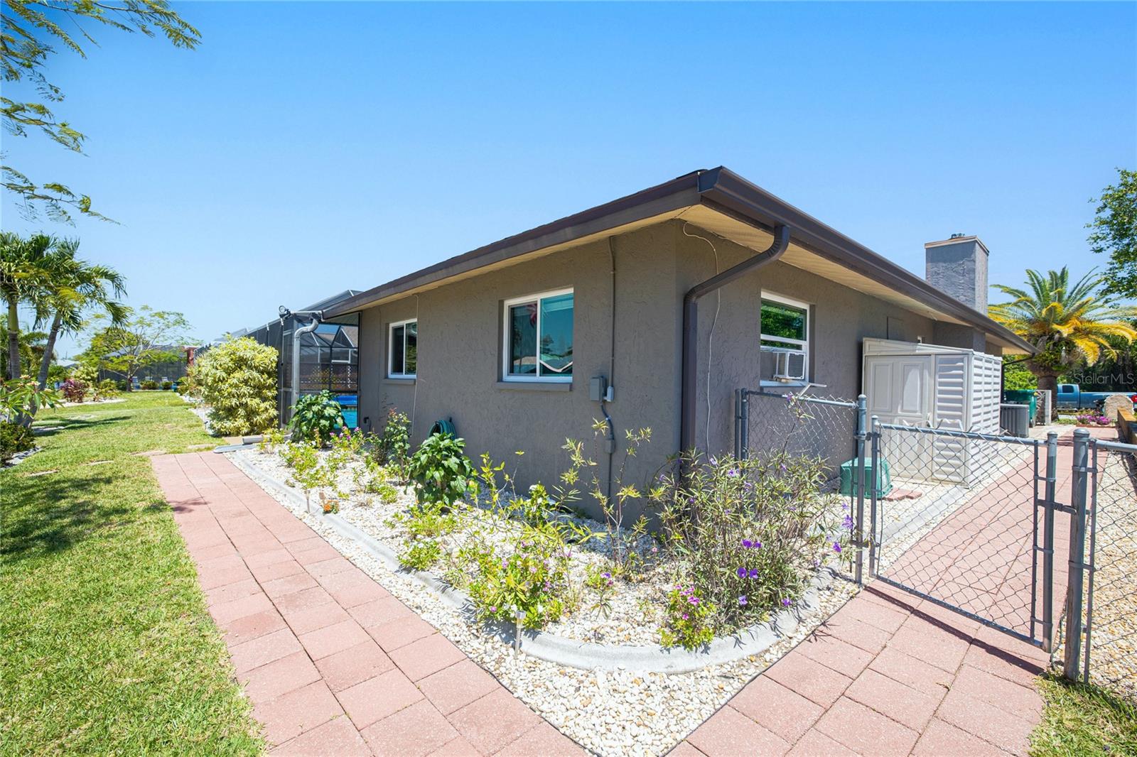 322 E TARPON BLVD NW, PORT CHARLOTTE, FL, 33952