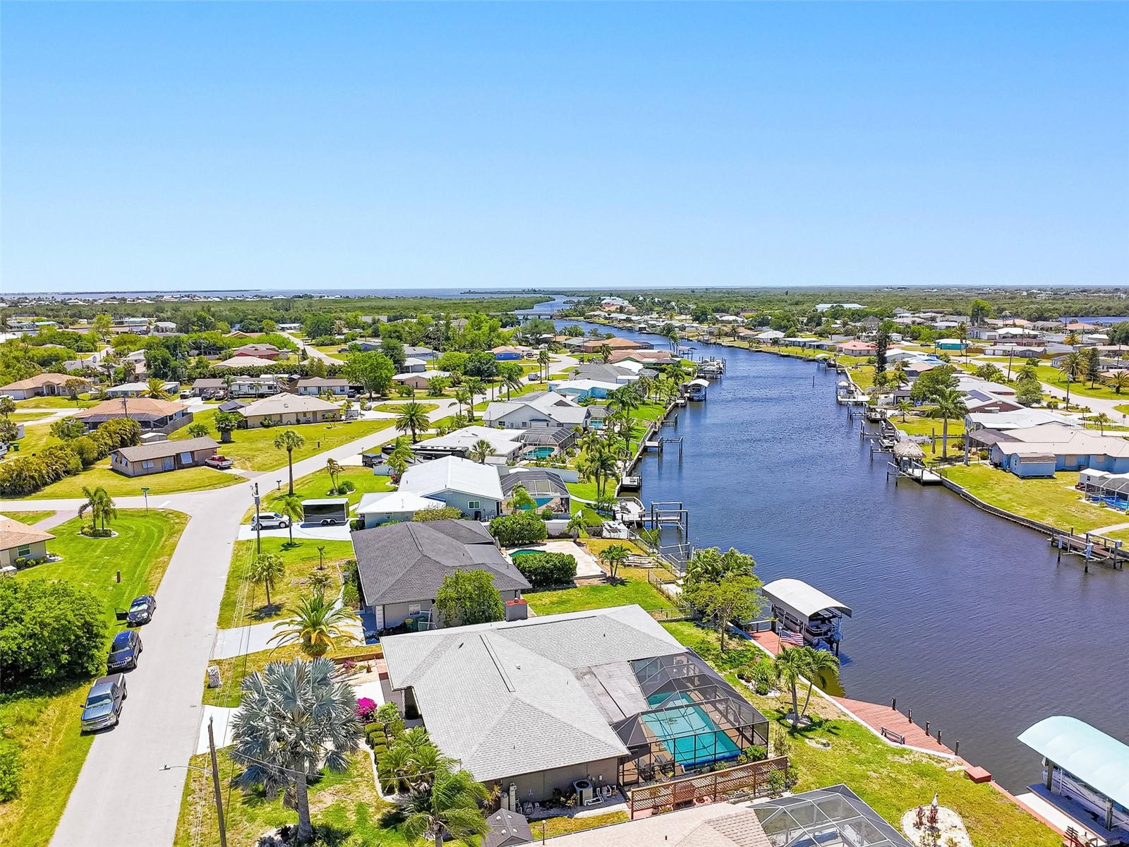 322 E TARPON BLVD NW, PORT CHARLOTTE, FL, 33952