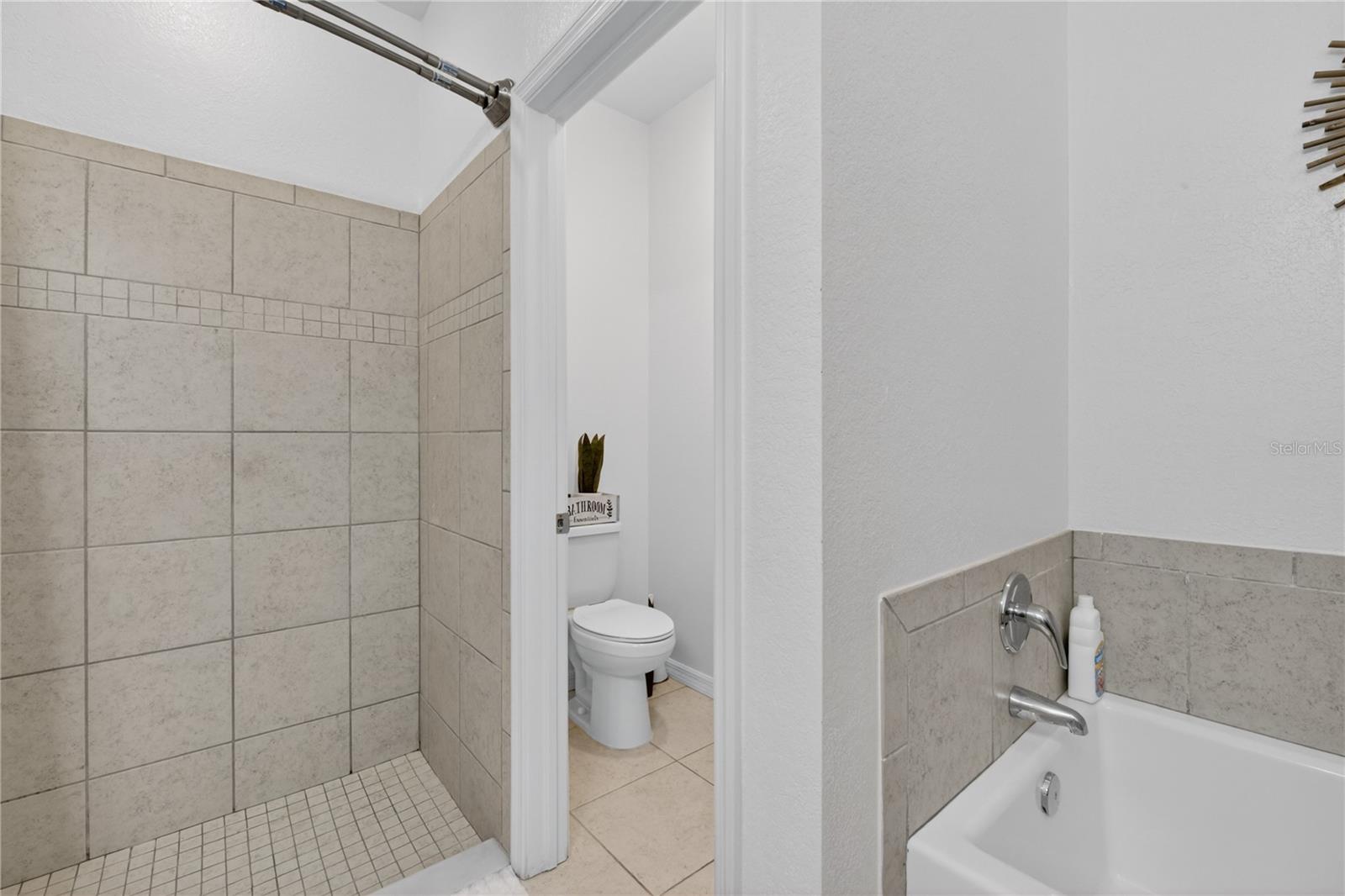 2423 MALAYA CT, PUNTA GORDA, FL, 33983