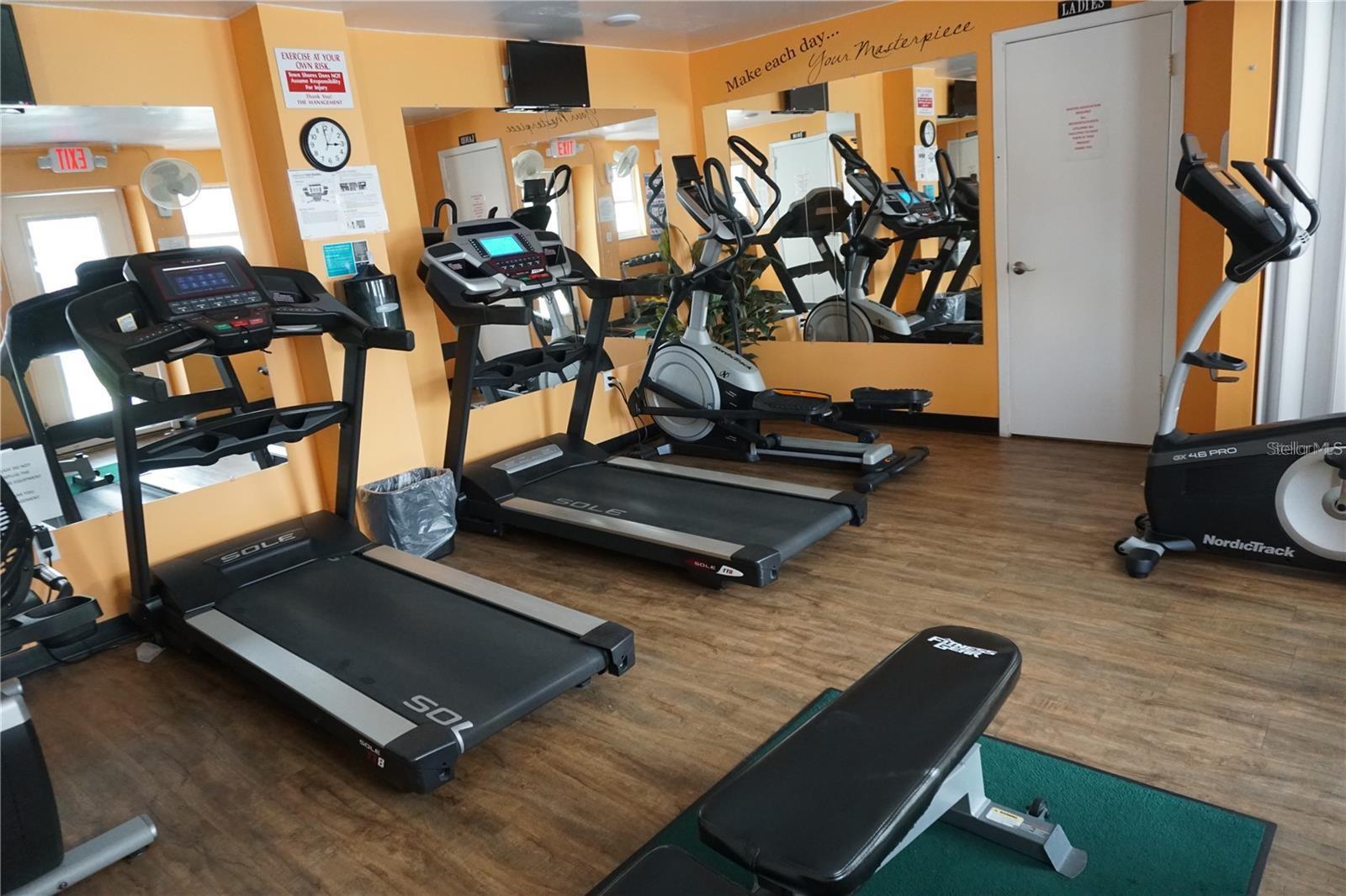 5900 SHORE BLVD S #402, GULFPORT, FL, 33707