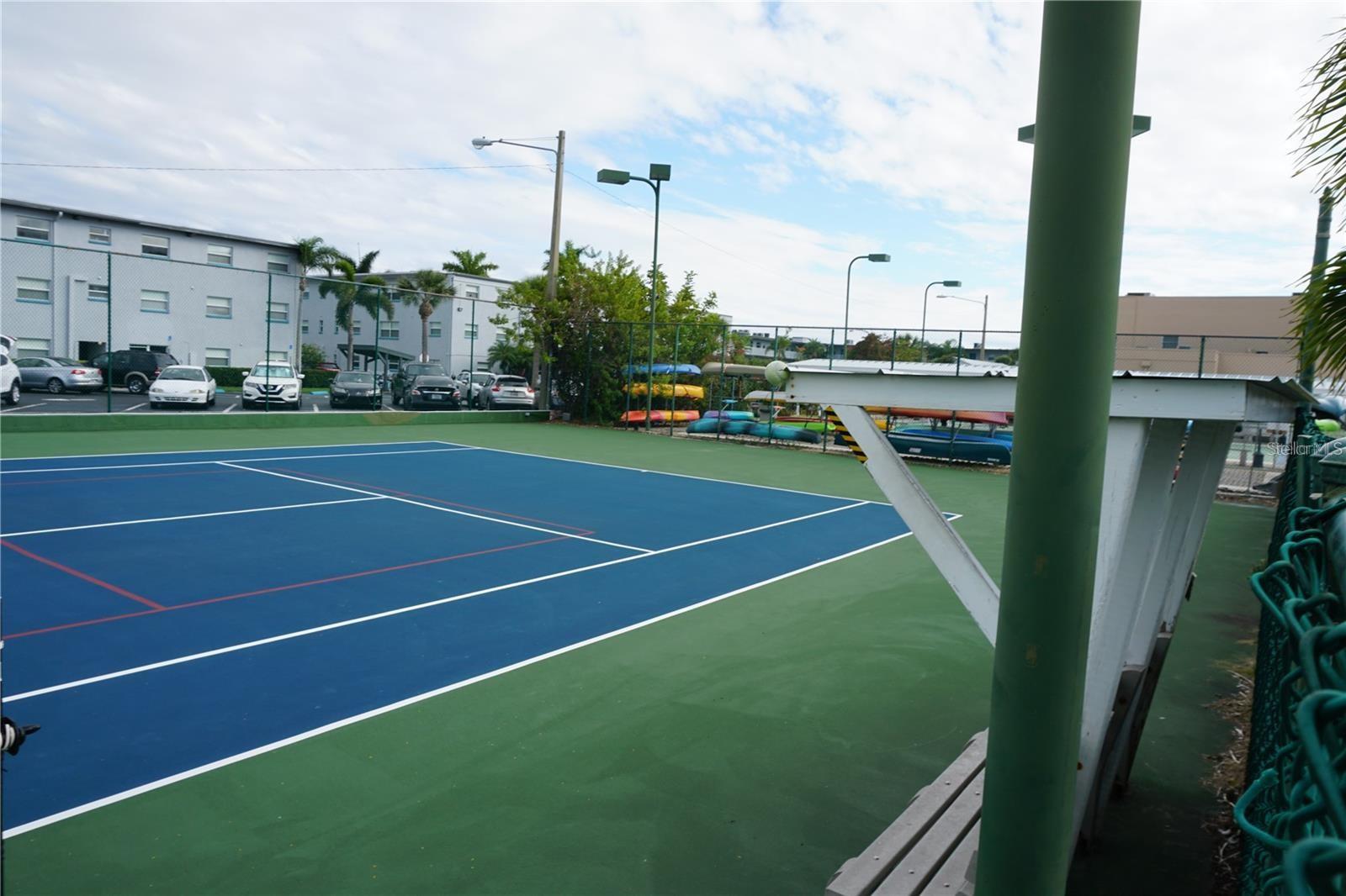 5900 SHORE BLVD S #402, GULFPORT, FL, 33707