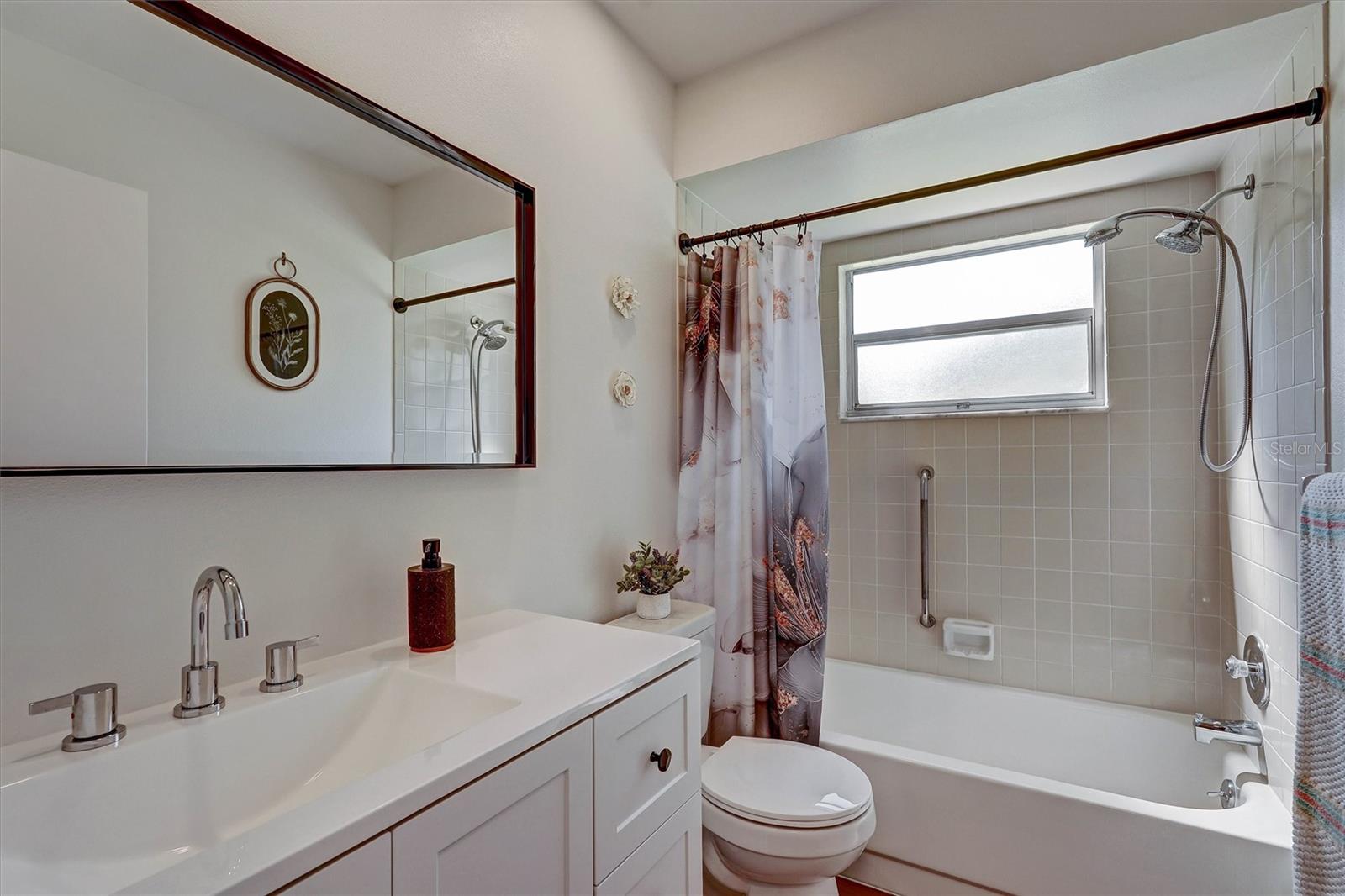3925 OAKHURST BLVD, SARASOTA, FL, 34233