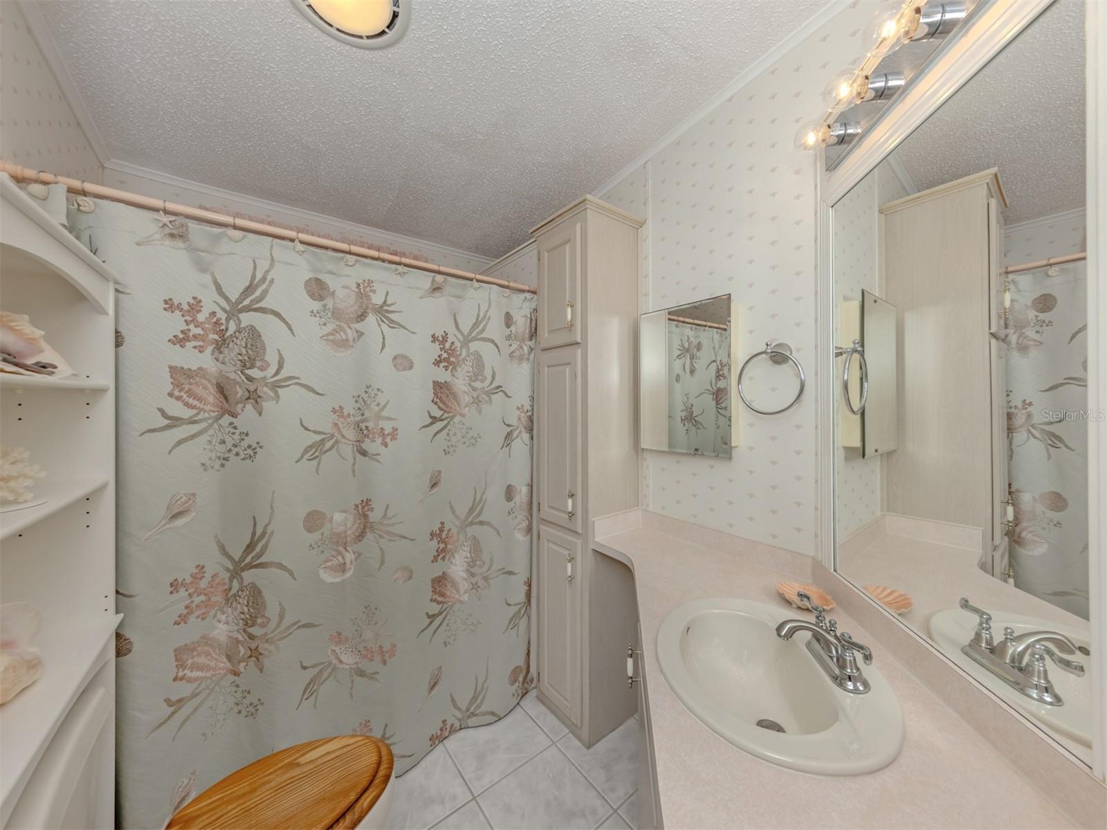 513 LANDSEDGE DR, NORTH PORT, FL, 34287