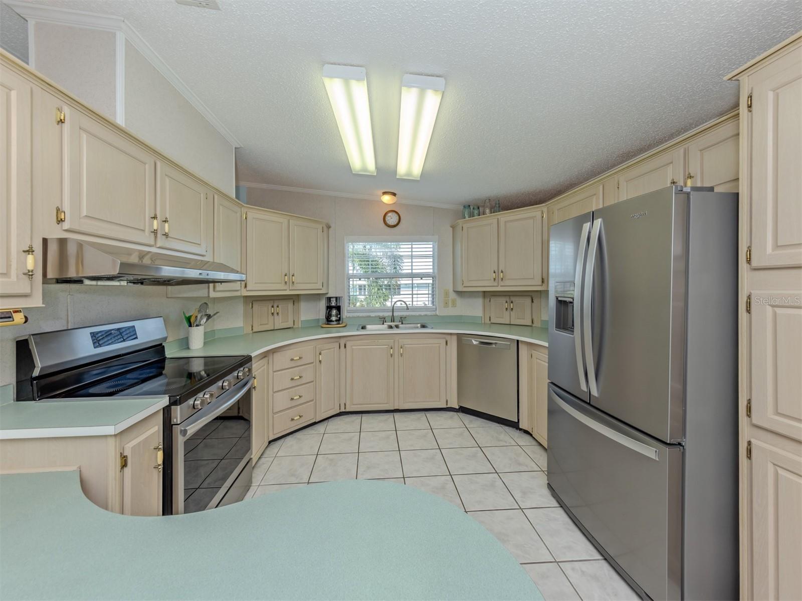 513 LANDSEDGE DR, NORTH PORT, FL, 34287