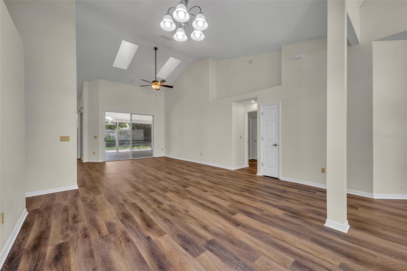 653 YORKSHIRE DR, OVIEDO, FL, 32765