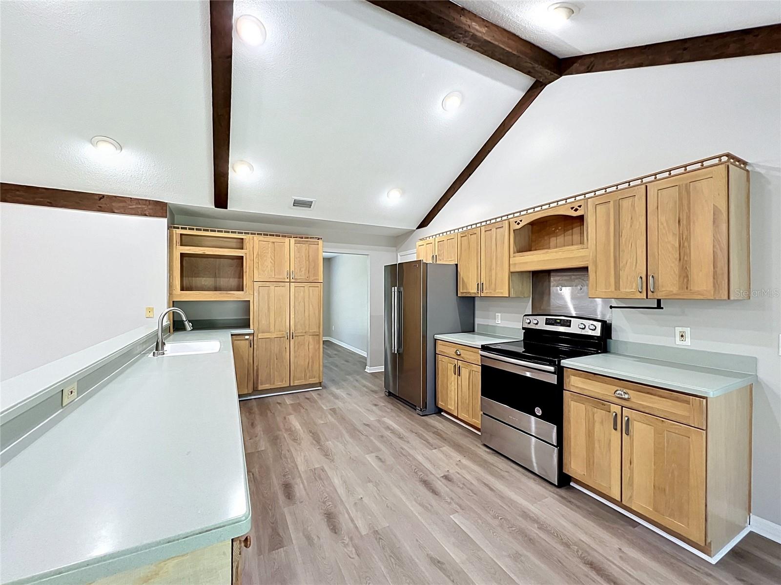 2418 STONEHILL AVE, VALRICO, FL, 33594