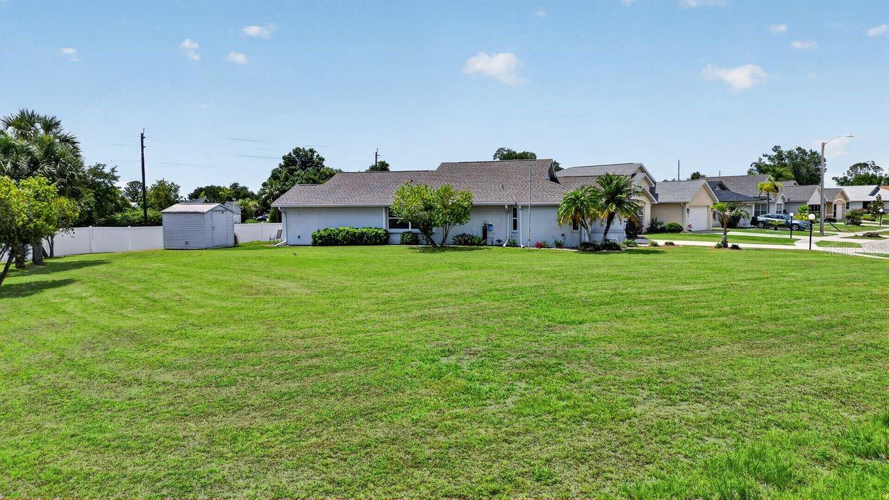 548 ROSE APPLE CIR, PORT CHARLOTTE, FL, 33954
