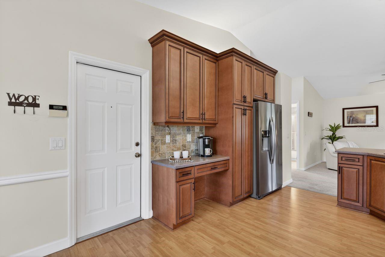 548 ROSE APPLE CIR, PORT CHARLOTTE, FL, 33954