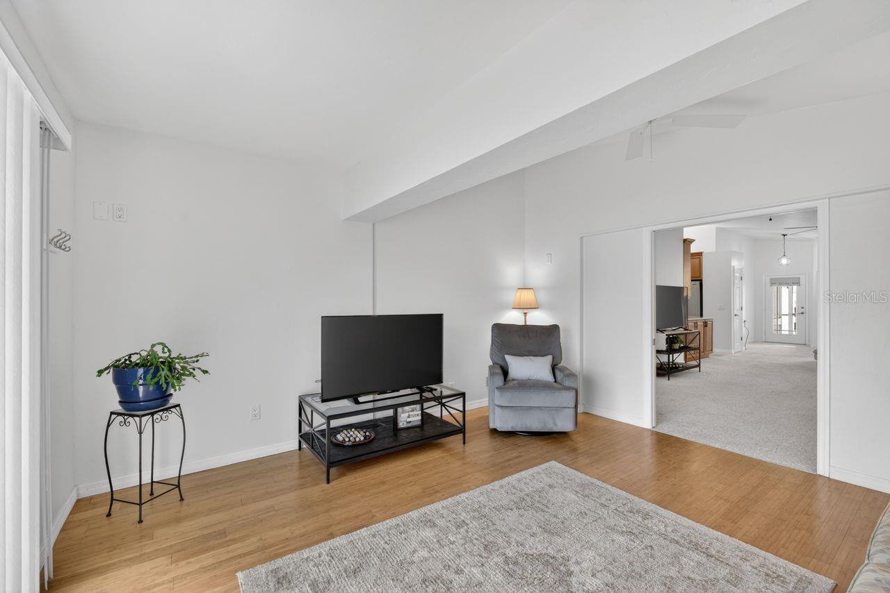 548 ROSE APPLE CIR, PORT CHARLOTTE, FL, 33954
