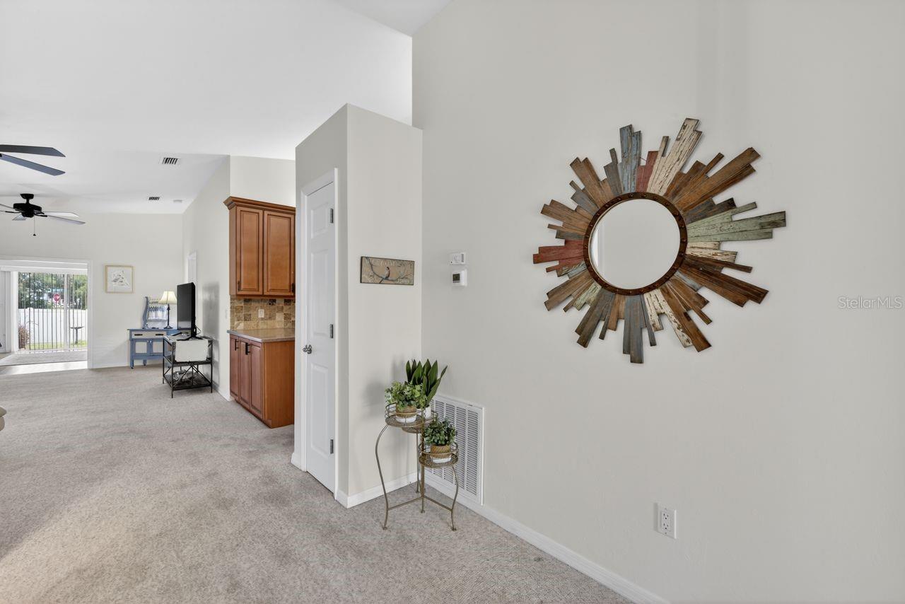 548 ROSE APPLE CIR, PORT CHARLOTTE, FL, 33954