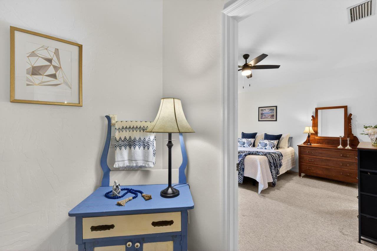 548 ROSE APPLE CIR, PORT CHARLOTTE, FL, 33954